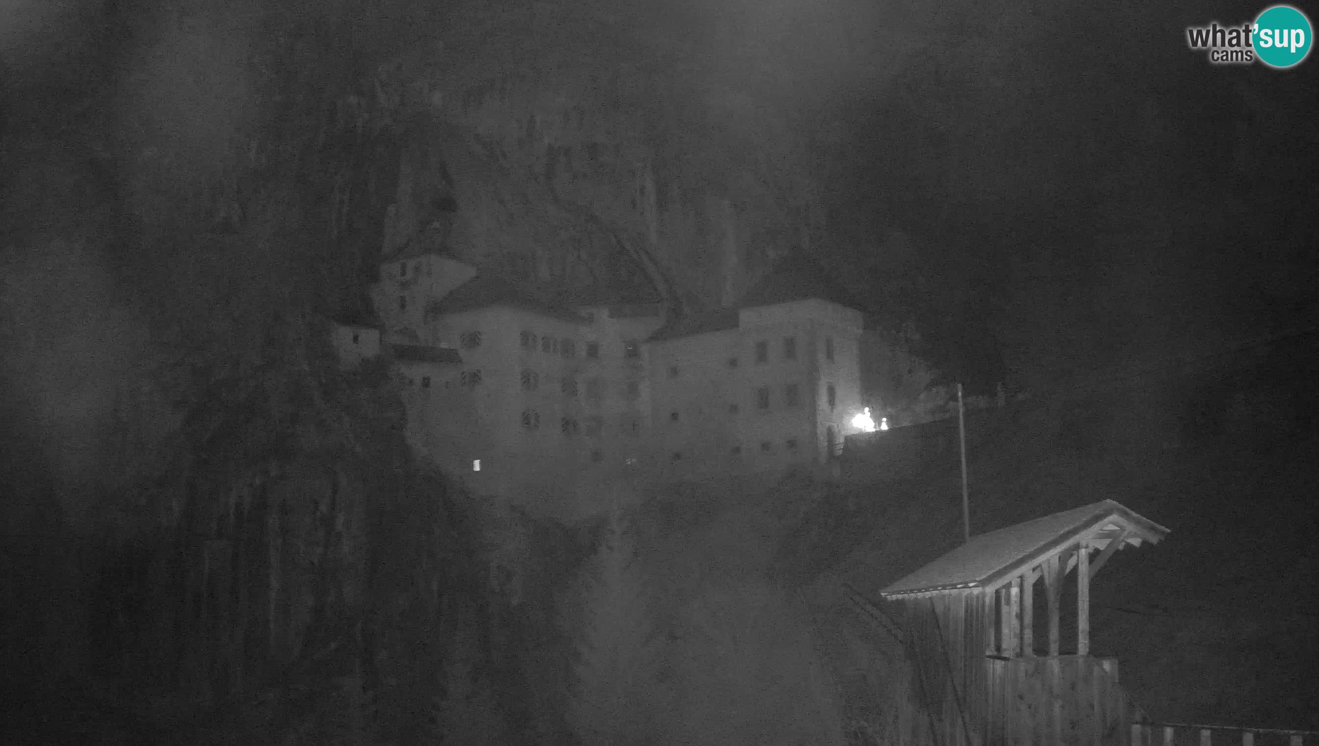 Live Webcam Grad Predjama – Château de Predjama – Postojna – Slovénie