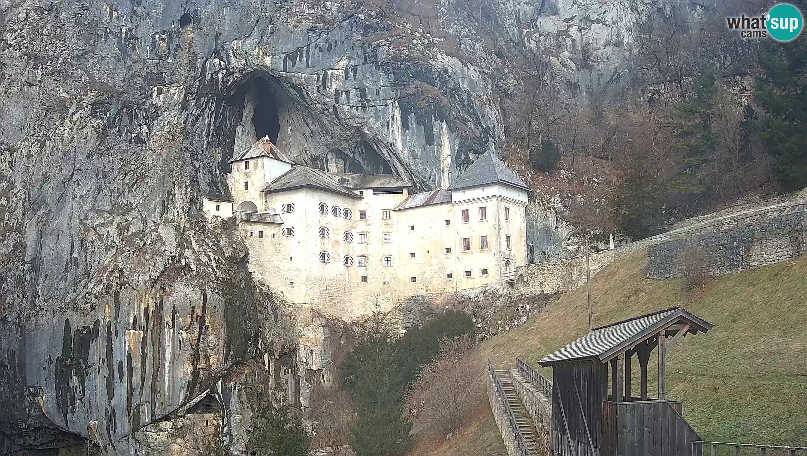 Live Webcam Predjamski grad – Predjama Castle – Postojna – Slovenia