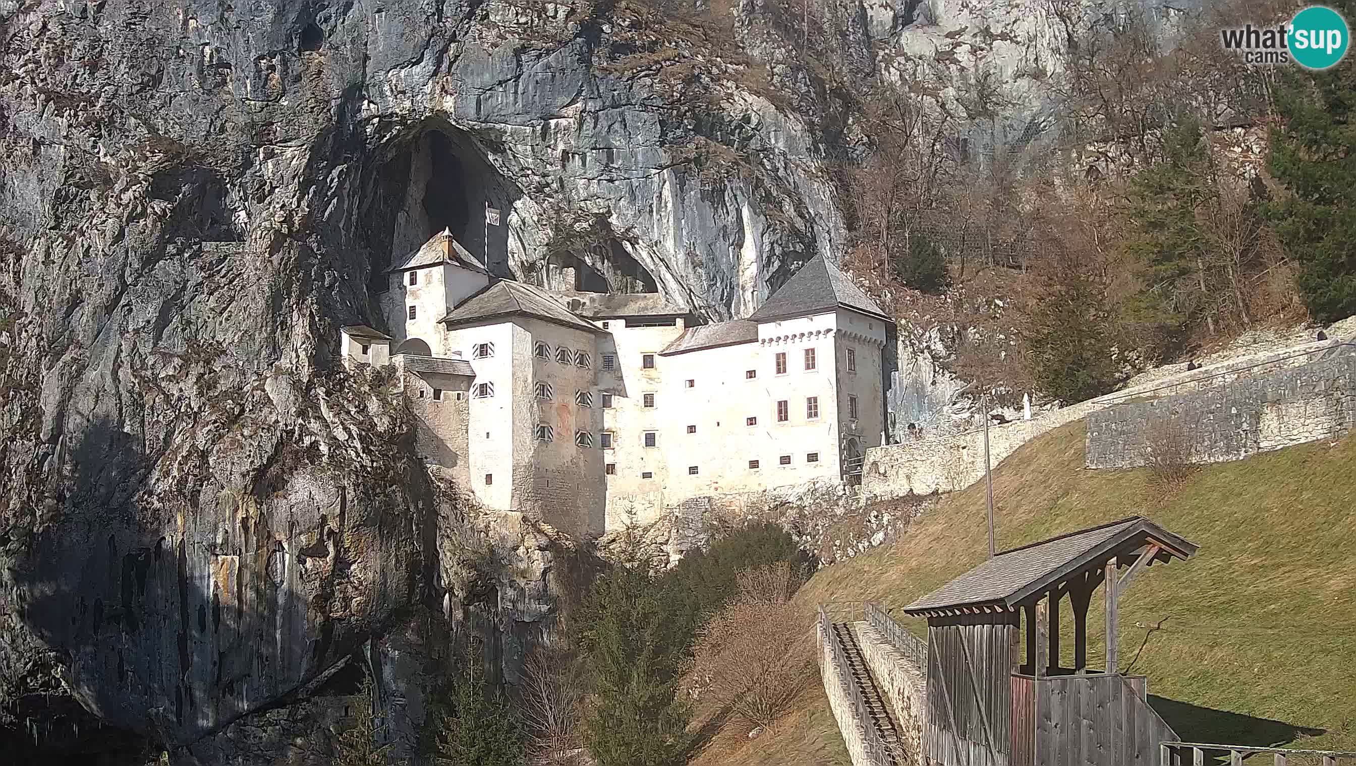 Live Webcam Predjamski grad – Predjama Castle – Postojna – Slovenia