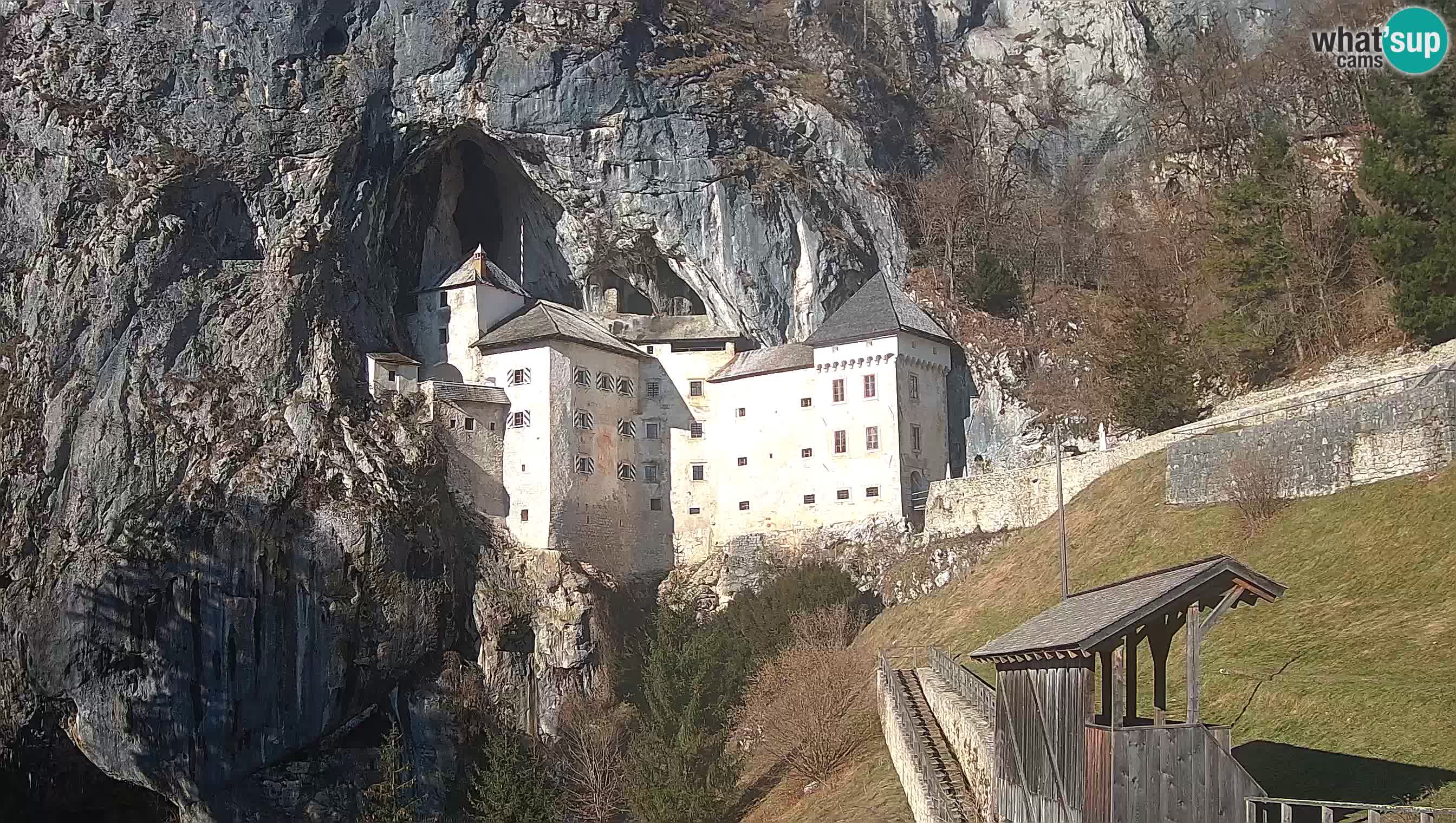 Live Webcam Predjamski grad – Predjama Castle – Postojna – Slovenia