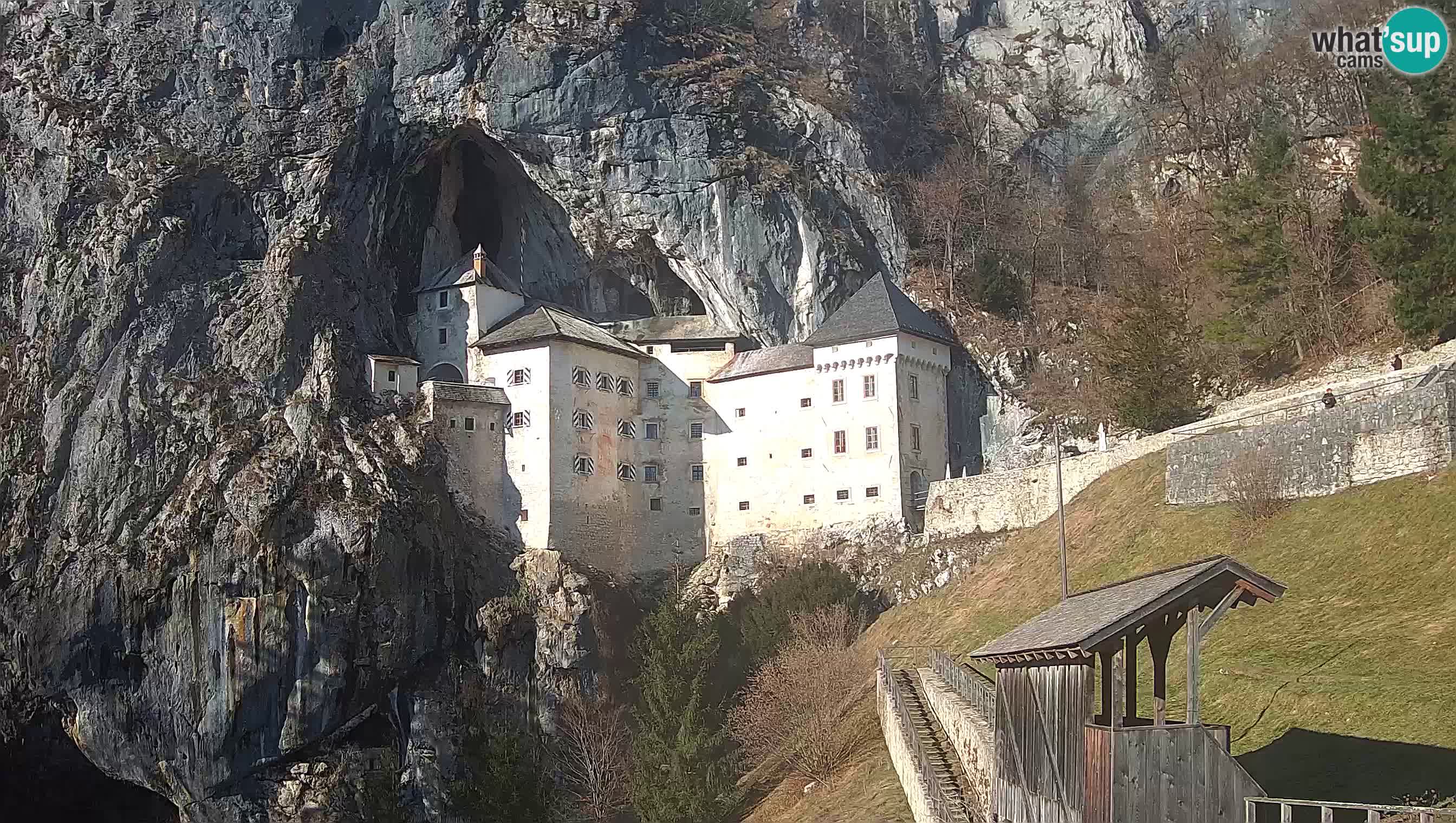 Live Webcam Predjamski grad – Predjama Castle – Postojna – Slovenia