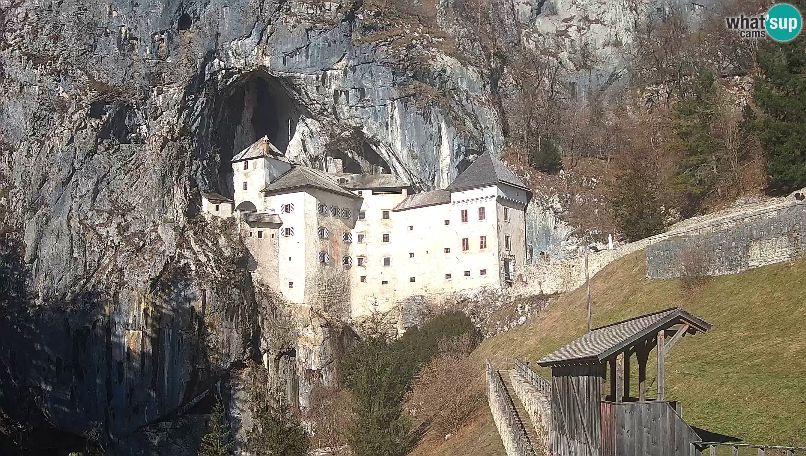 Predjama Castle