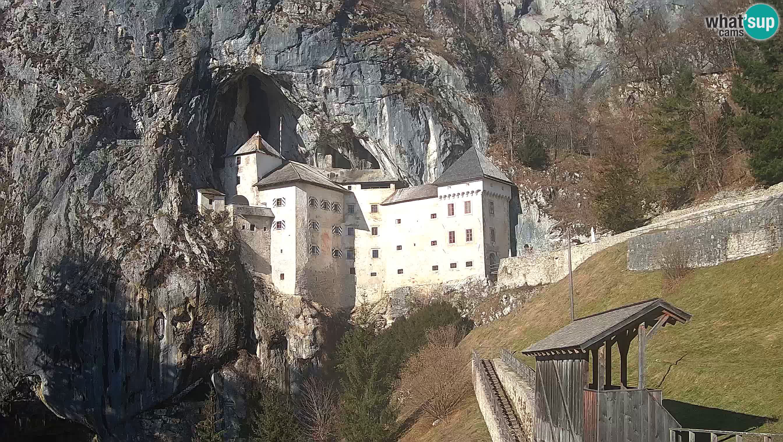 Live Webcam Predjamski grad – Predjama Castle – Postojna – Slovenia