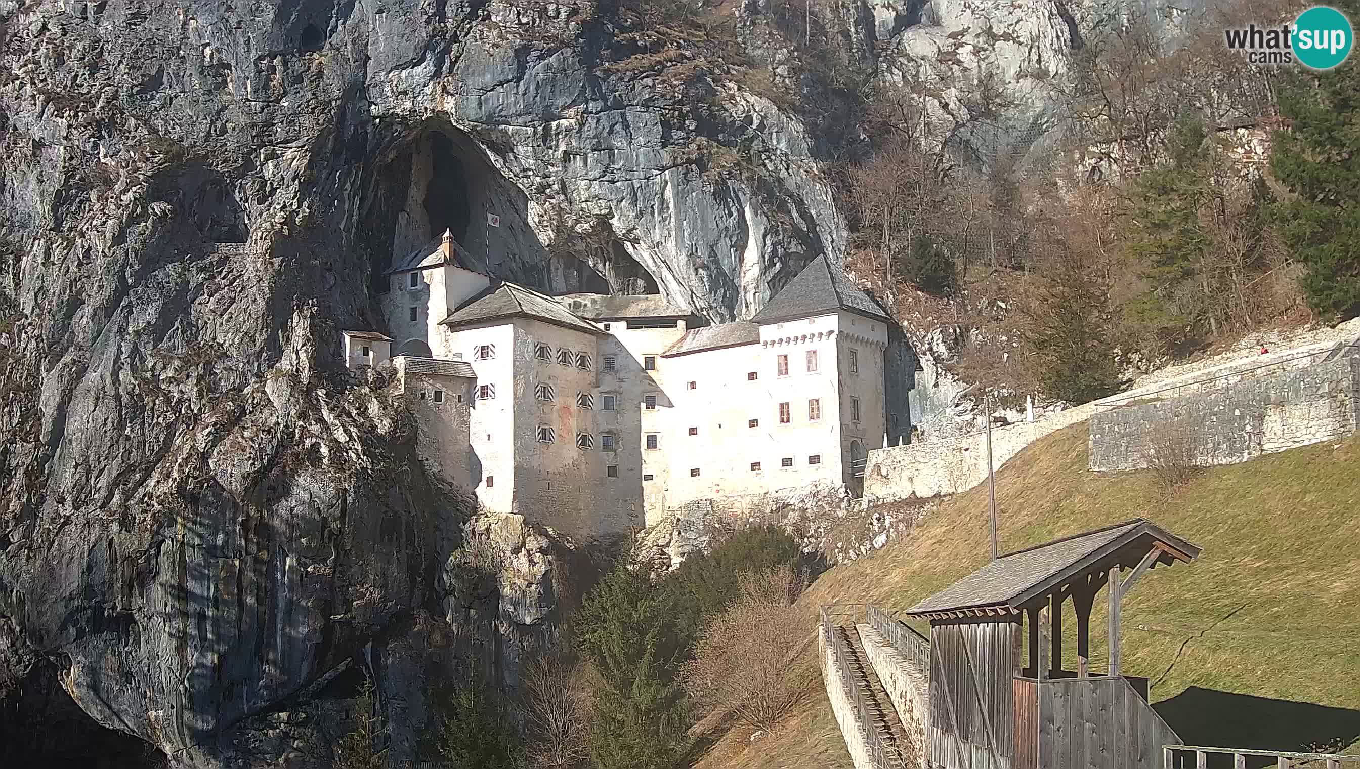 Live Webcam Predjamski grad – Predjama Castle – Postojna – Slovenia