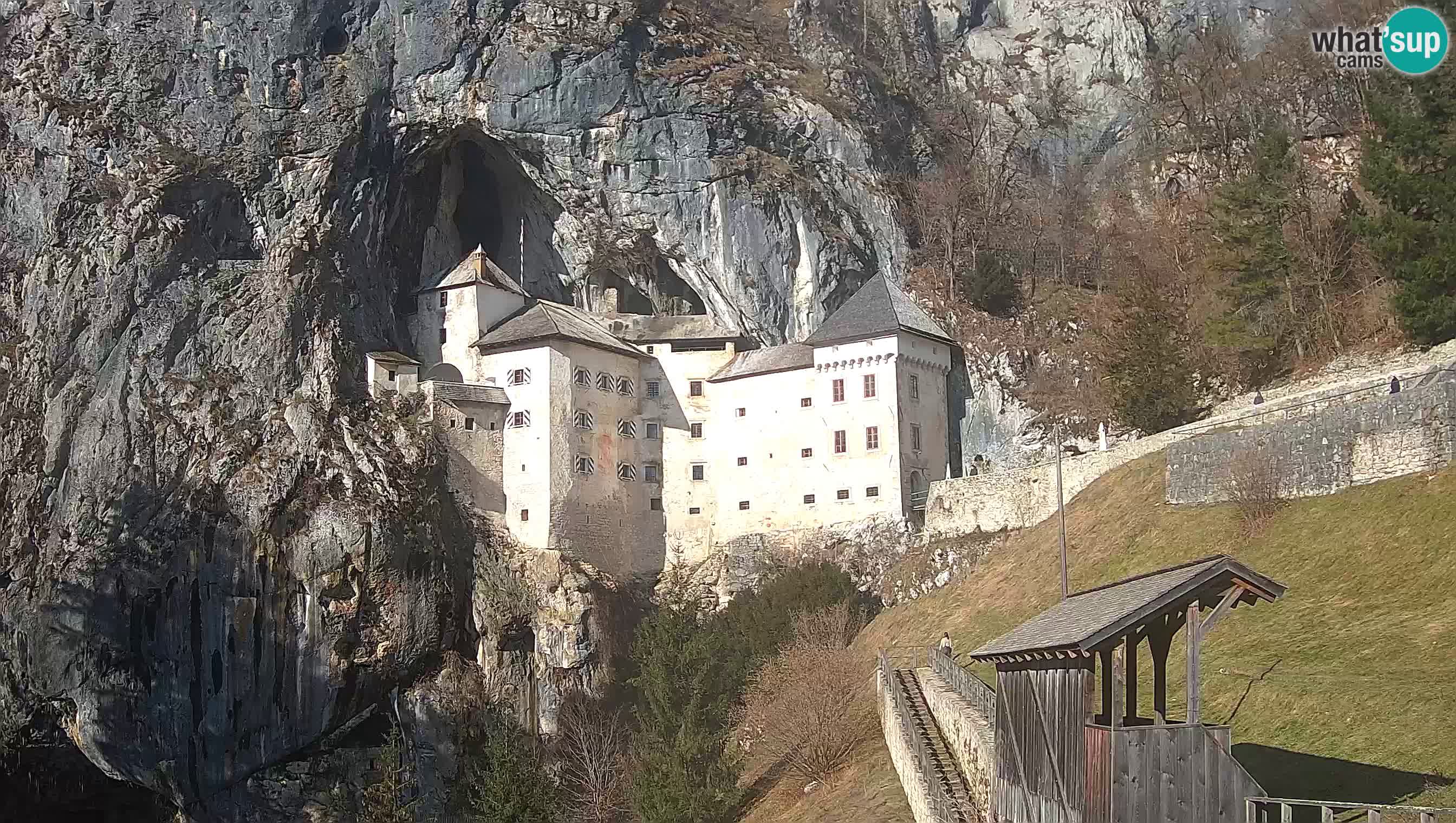 Live Webcam Predjamski grad – Predjama Castle – Postojna – Slovenia