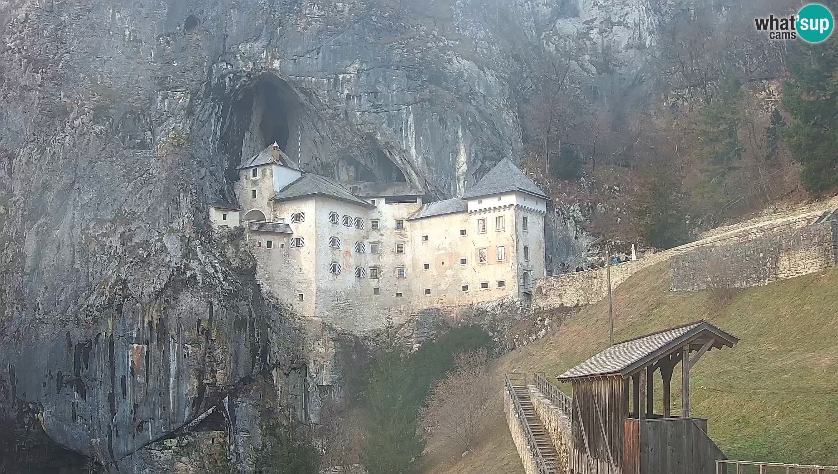 Live Webcam Predjamski grad – Predjama Castle – Postojna – Slovenia