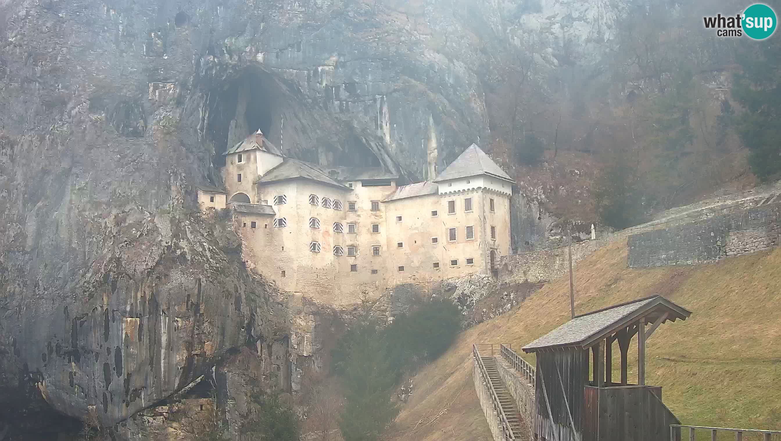 Live Webcam Castello di Predjama – Postumia – Slovenia