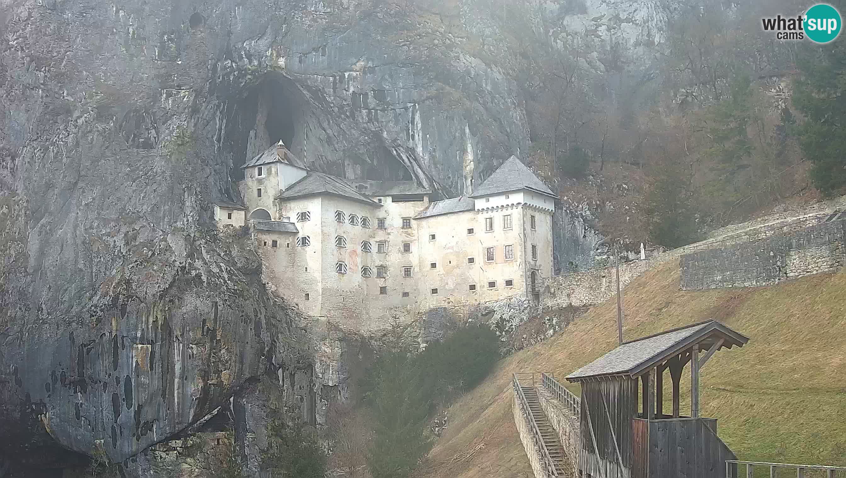 Live Webcam Predjamski grad – Predjama Castle – Postojna – Slovenia