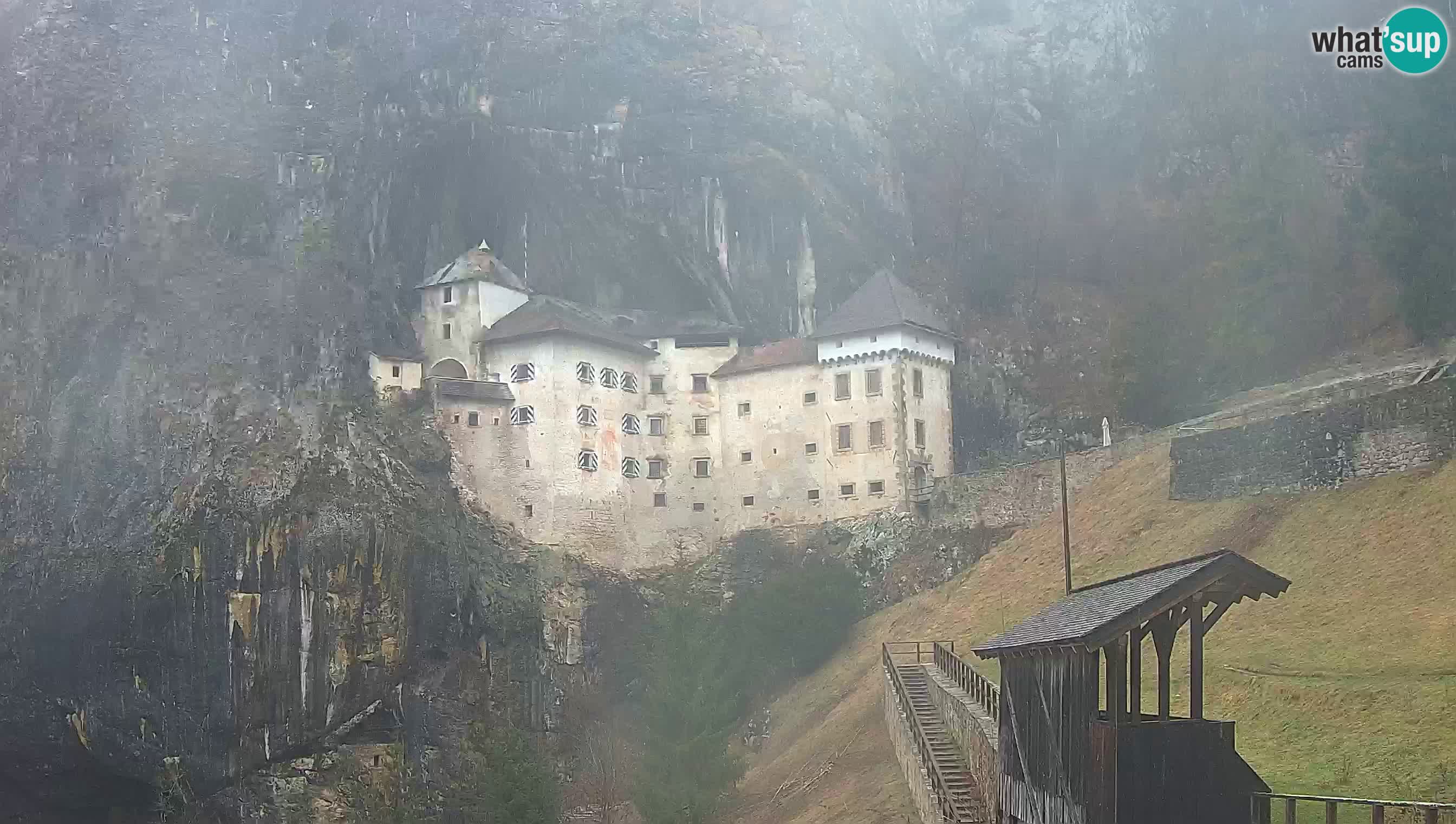 Live Webcam Höhlenburg Predjama – Postojna – Slowenien