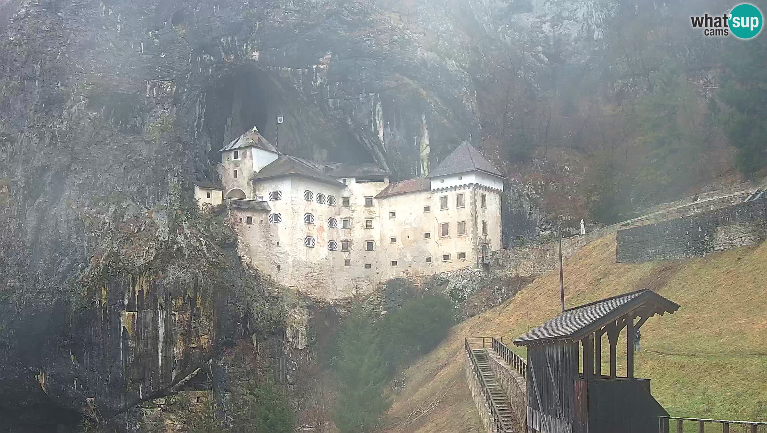 Live Webcam Castello di Predjama – Postumia – Slovenia