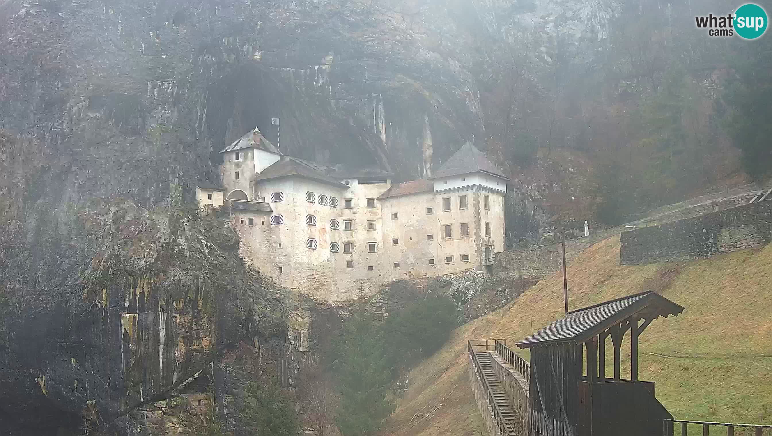 Live Webcam Castello di Predjama – Postumia – Slovenia