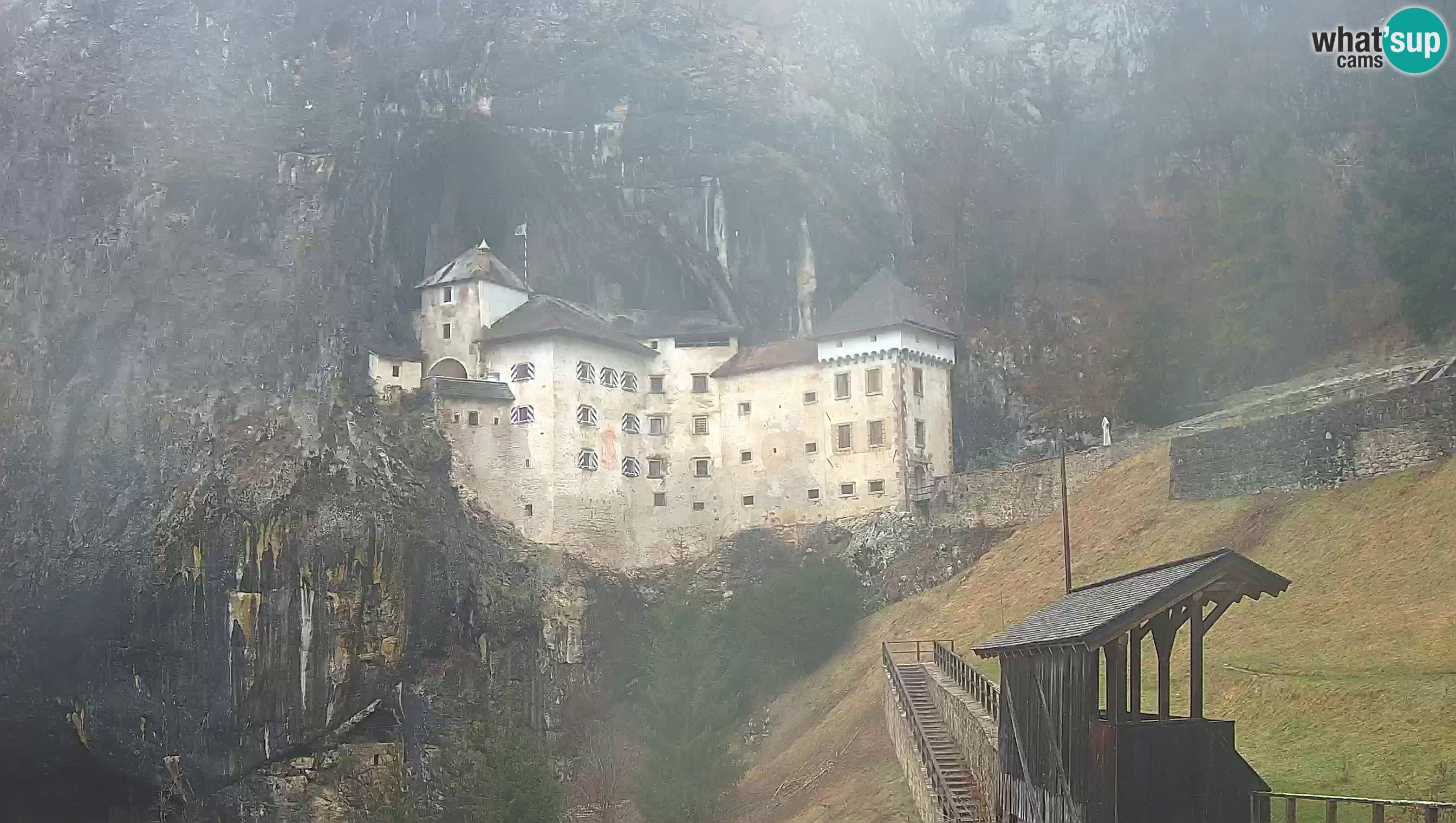 Live Webcam Castello di Predjama – Postumia – Slovenia