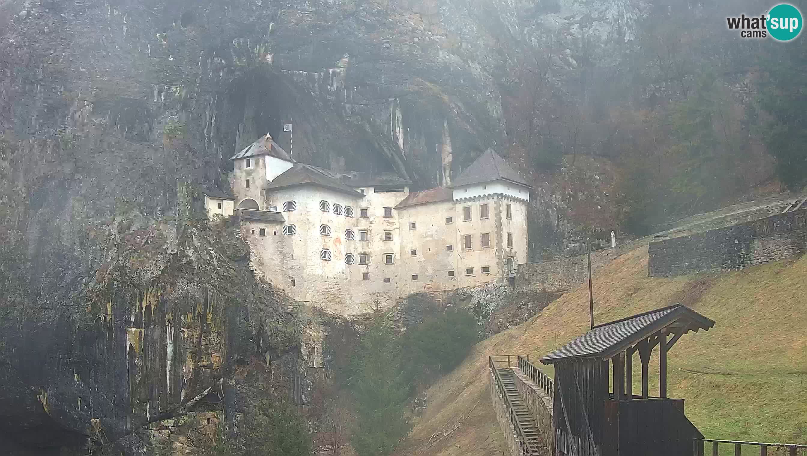 Live Webcam Castello di Predjama – Postumia – Slovenia