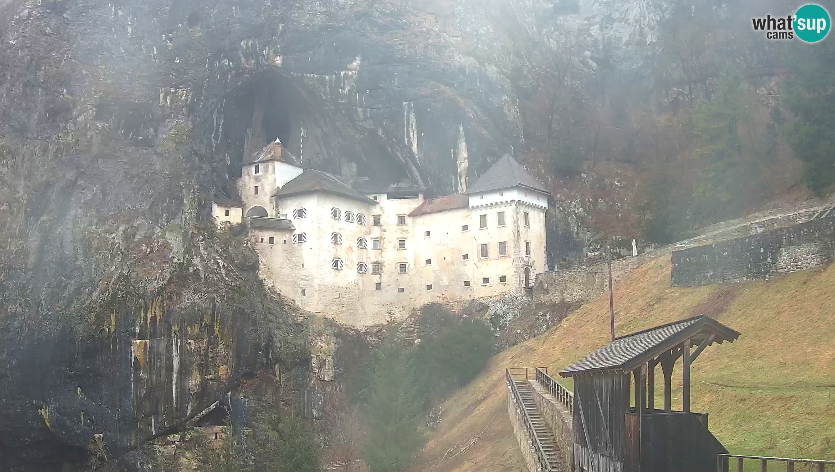 Live Webcam Castello di Predjama – Postumia – Slovenia