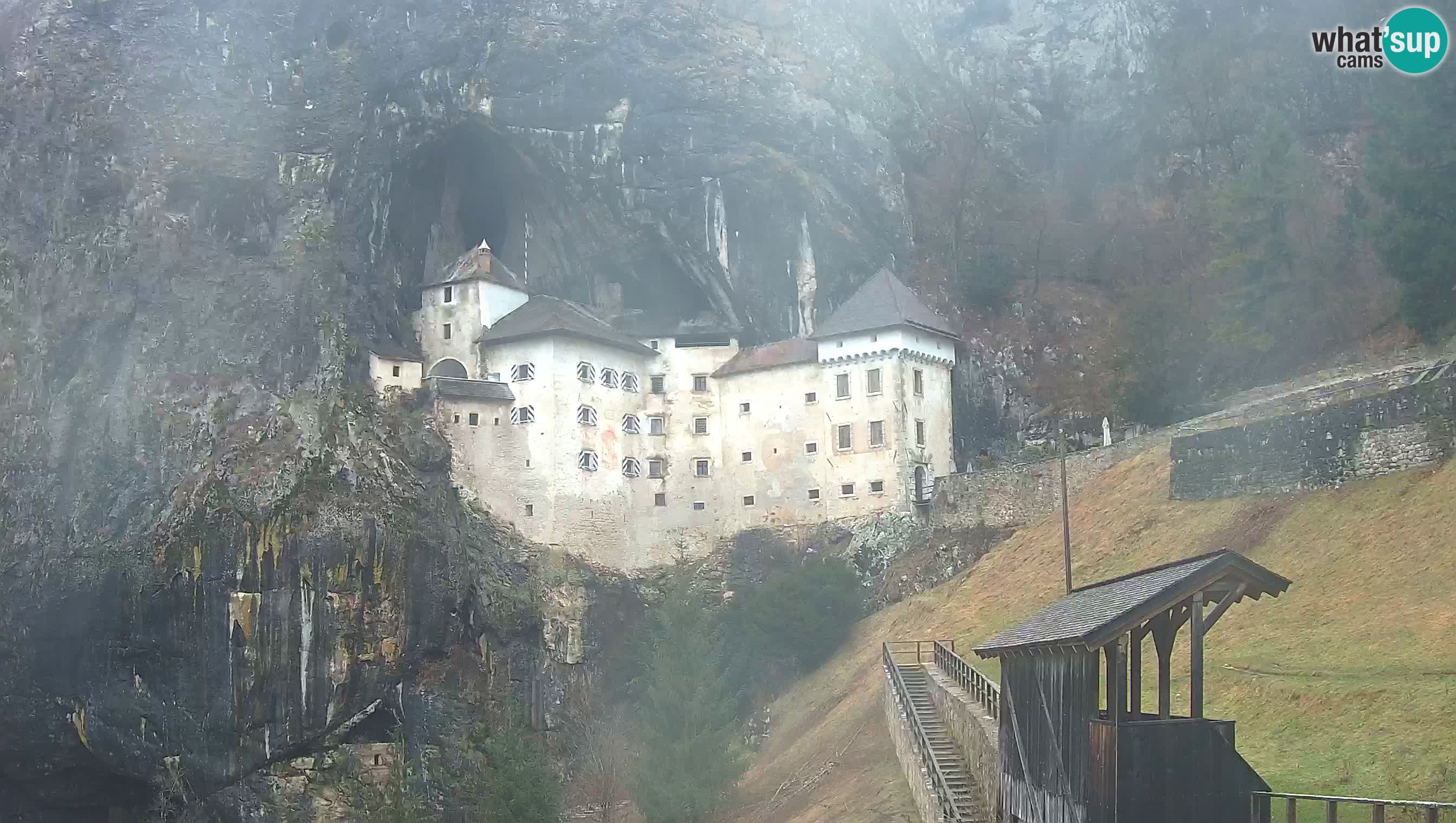 Live Webcam Castello di Predjama – Postumia – Slovenia