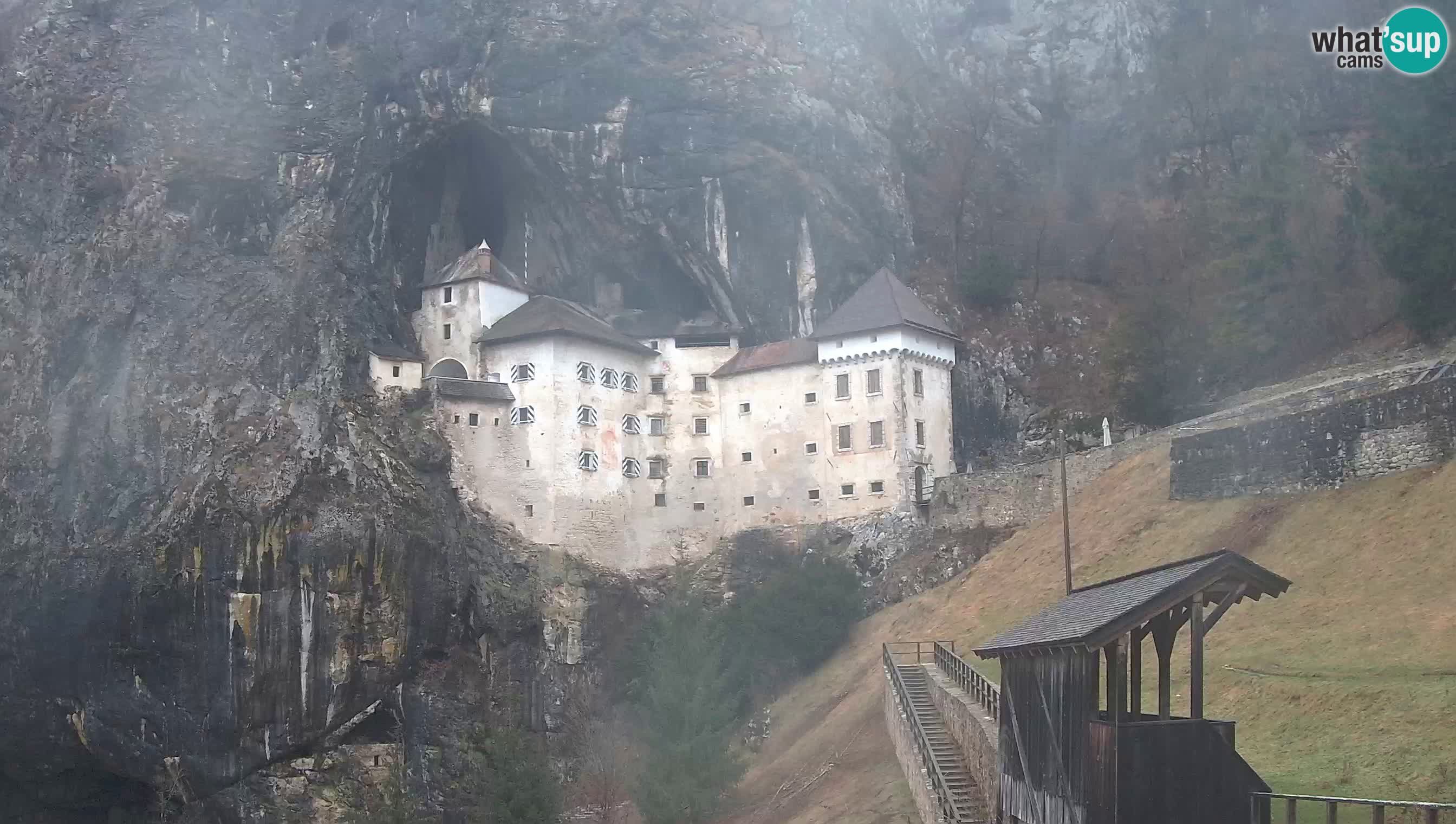 Live Webcam Castello di Predjama – Postumia – Slovenia