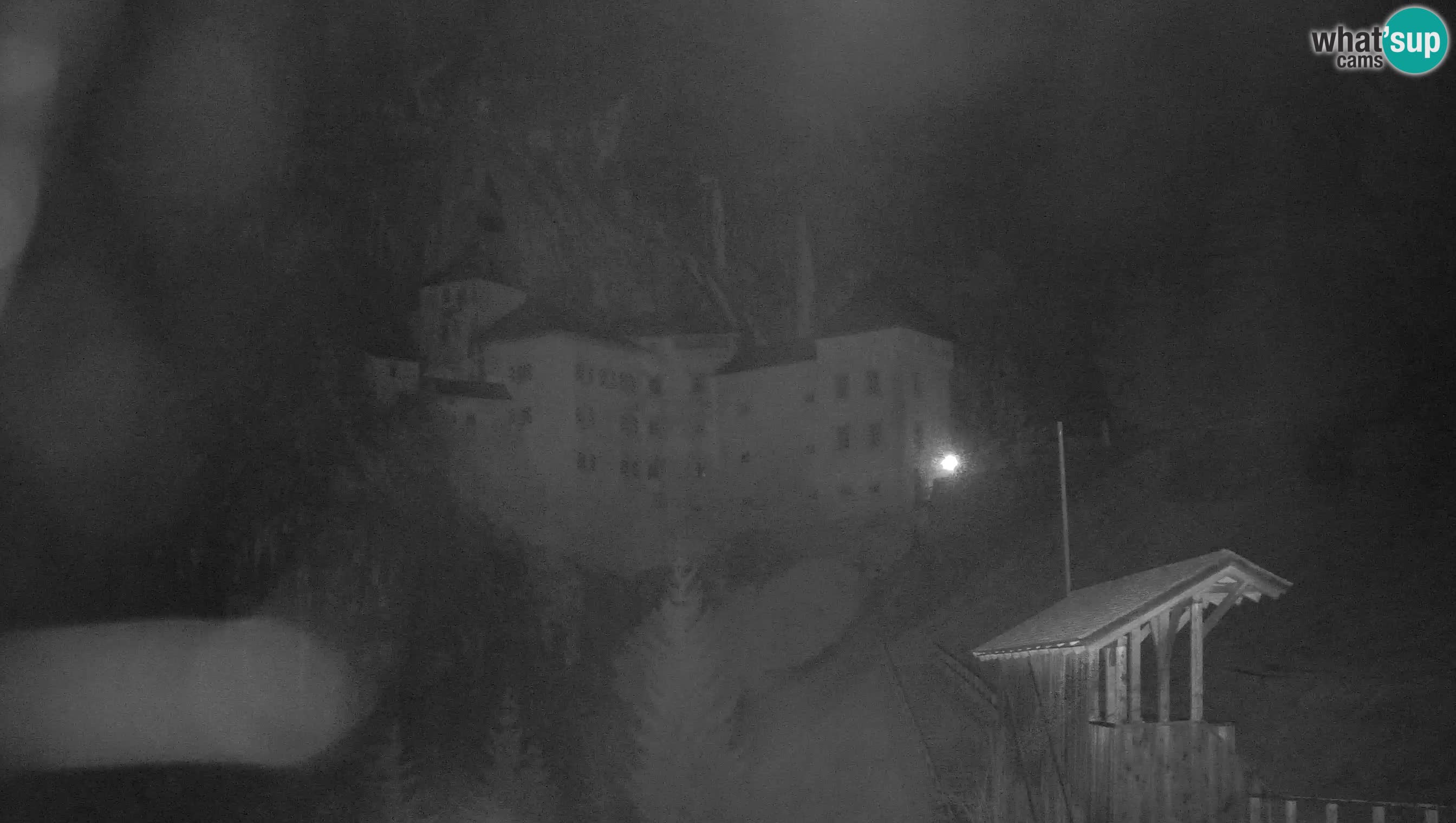 Live Webcam Grad Predjama – Château de Predjama – Postojna – Slovénie