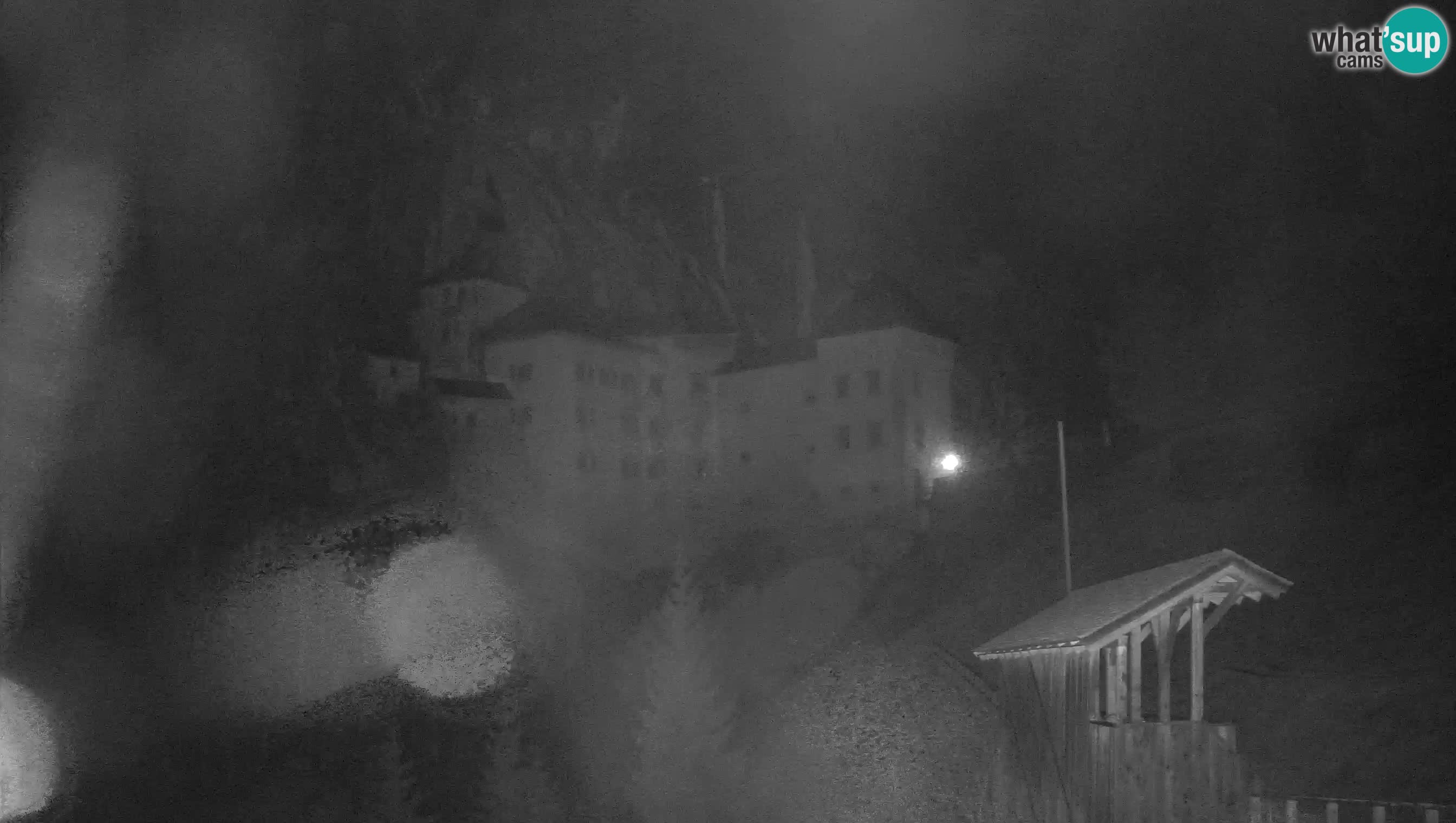 Live Webcam Grad Predjama – Château de Predjama – Postojna – Slovénie