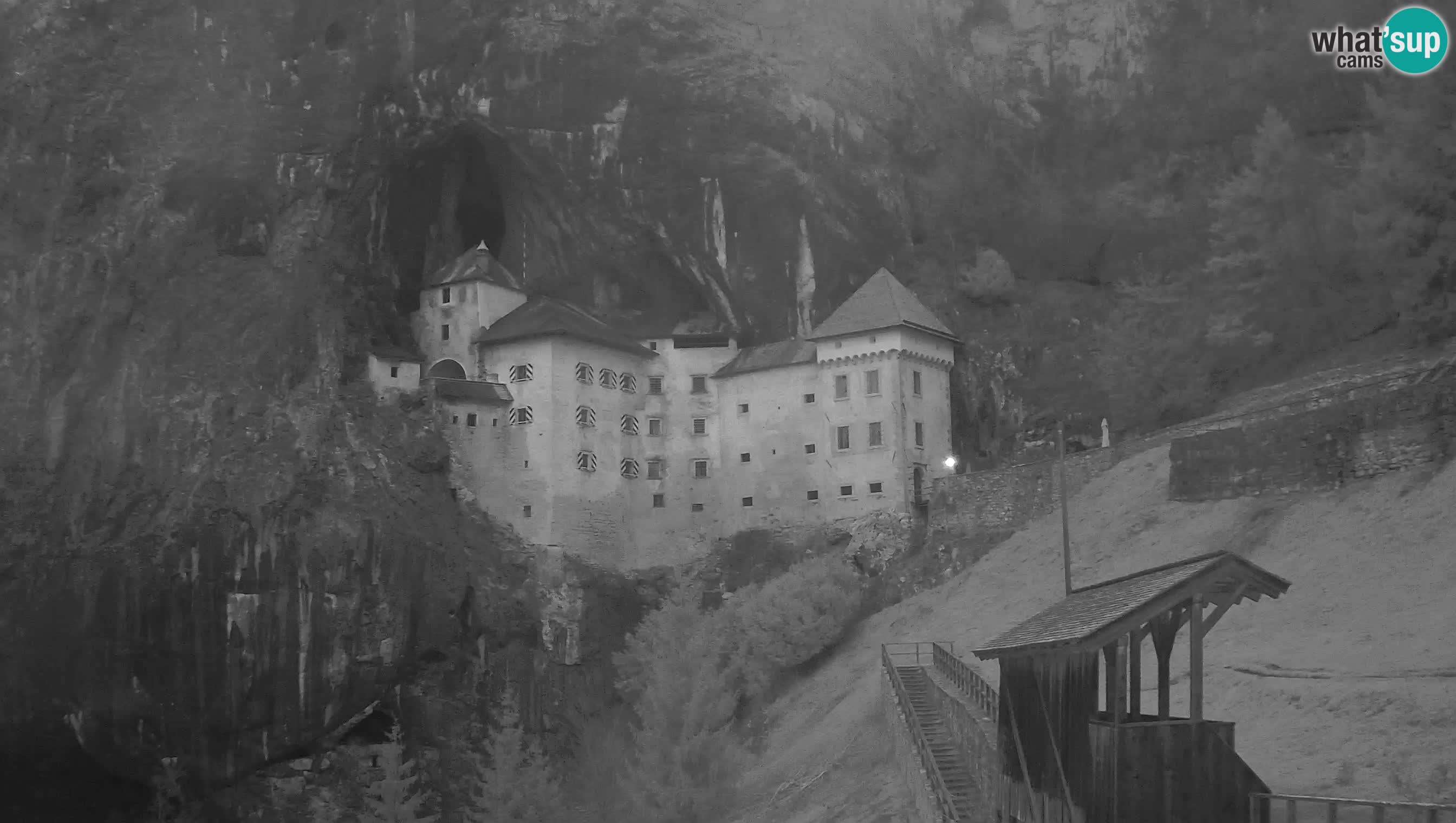 Live Webcam Grad Predjama – Château de Predjama – Postojna – Slovénie