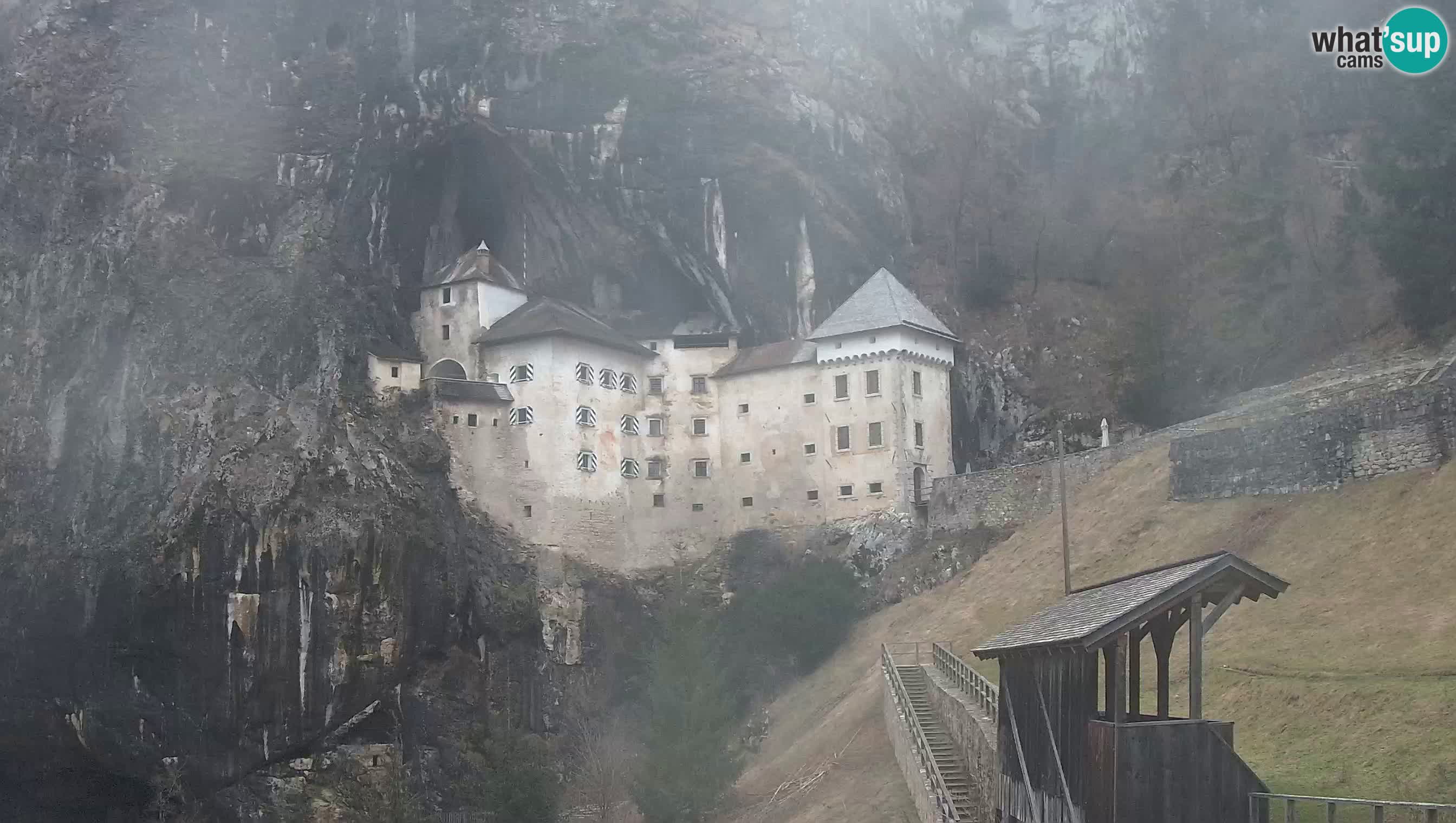 Live Webcam Castello di Predjama – Postumia – Slovenia