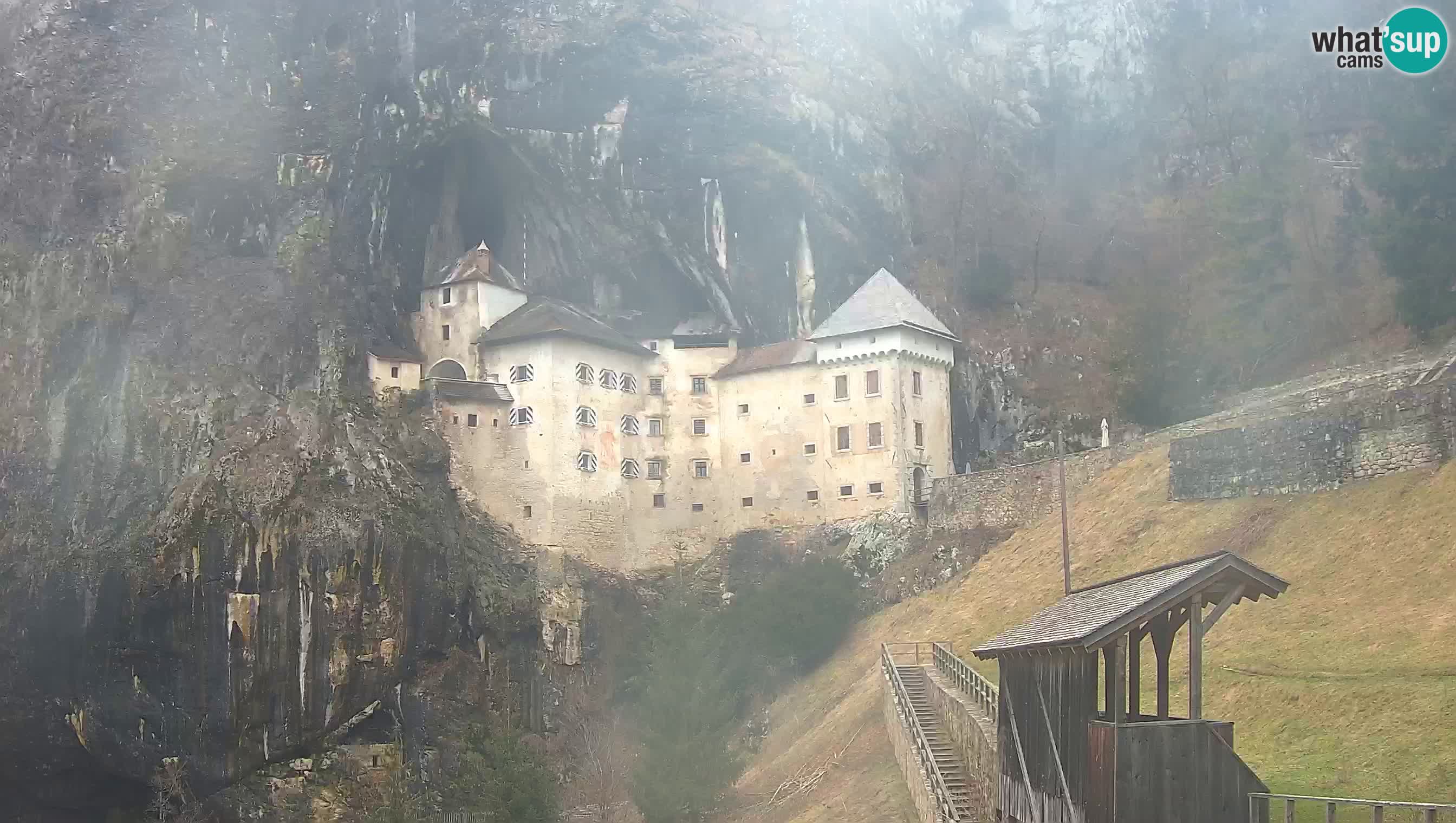 Live Webcam Castello di Predjama – Postumia – Slovenia