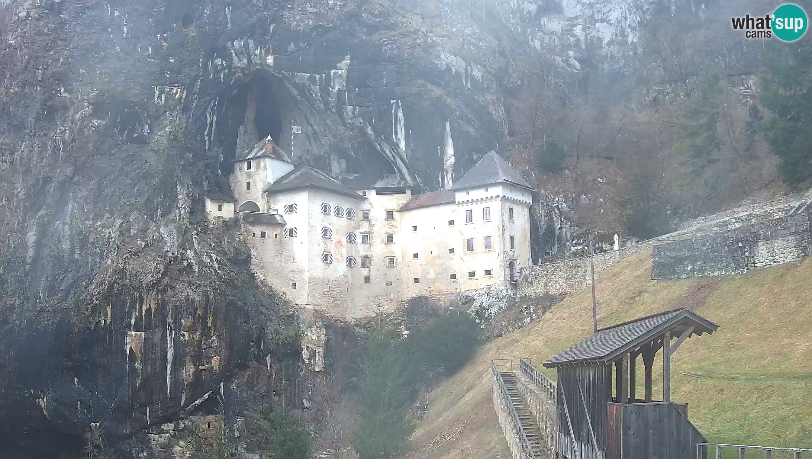 Camera en vivo Castillo de Predjama – Postojna – Eslovenia