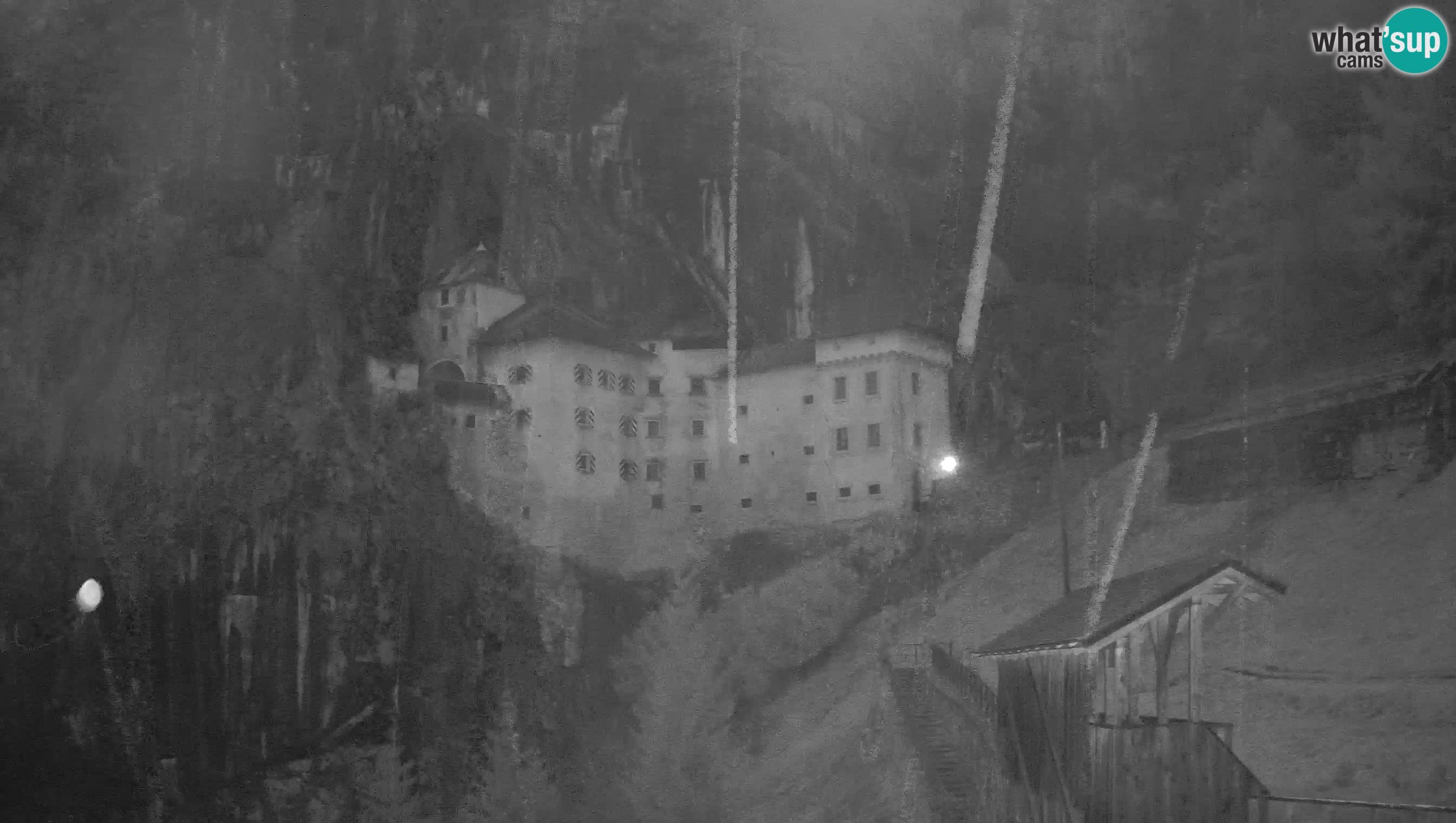 Live Webcam Höhlenburg Predjama – Postojna – Slowenien