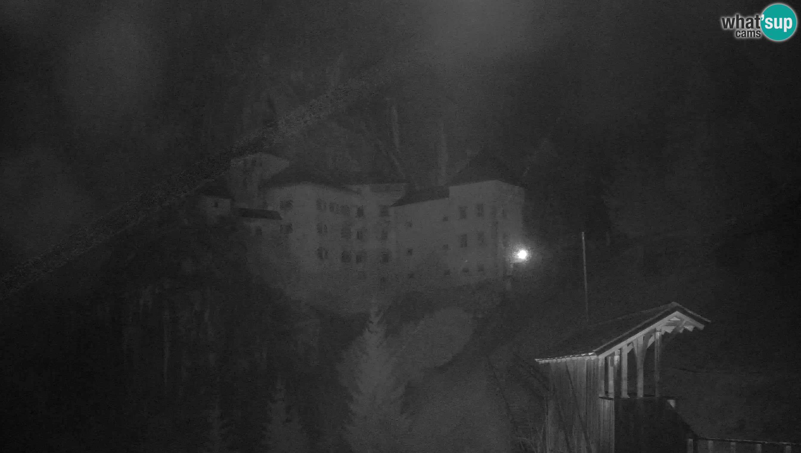 Live Webcam Grad Predjama – Château de Predjama – Postojna – Slovénie