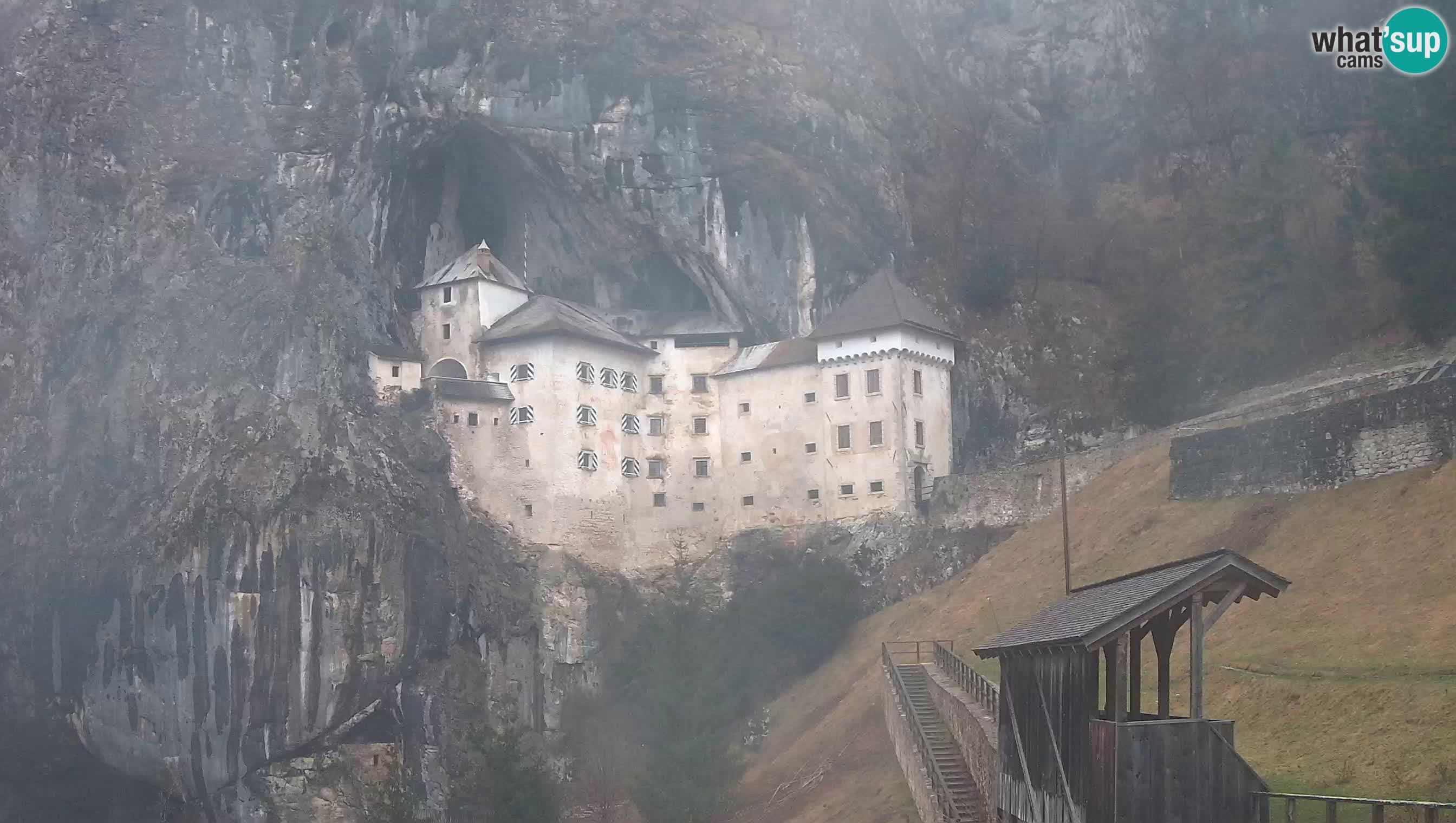 Live Webcam Predjamski grad – Predjama Castle – Postojna – Slovenia