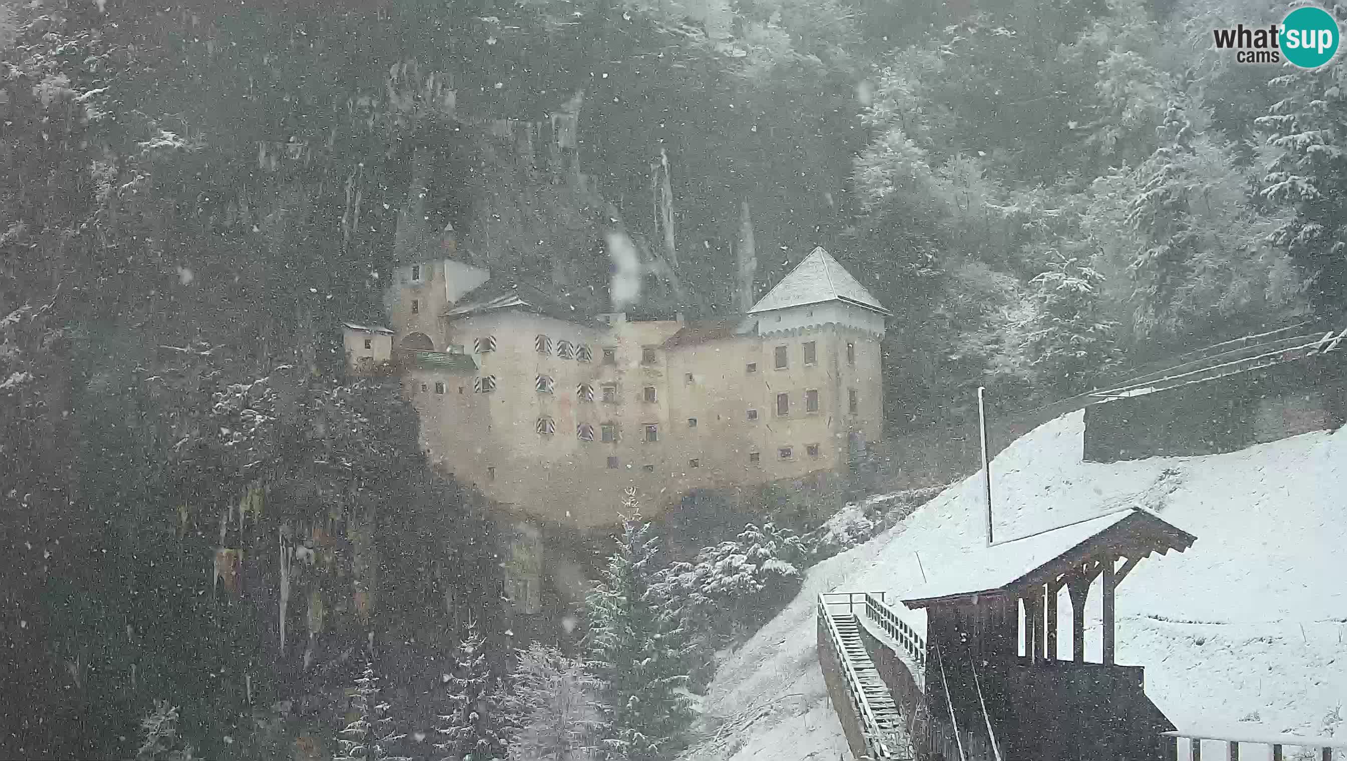 Live Webcam Grad Predjama – Château de Predjama – Postojna – Slovénie