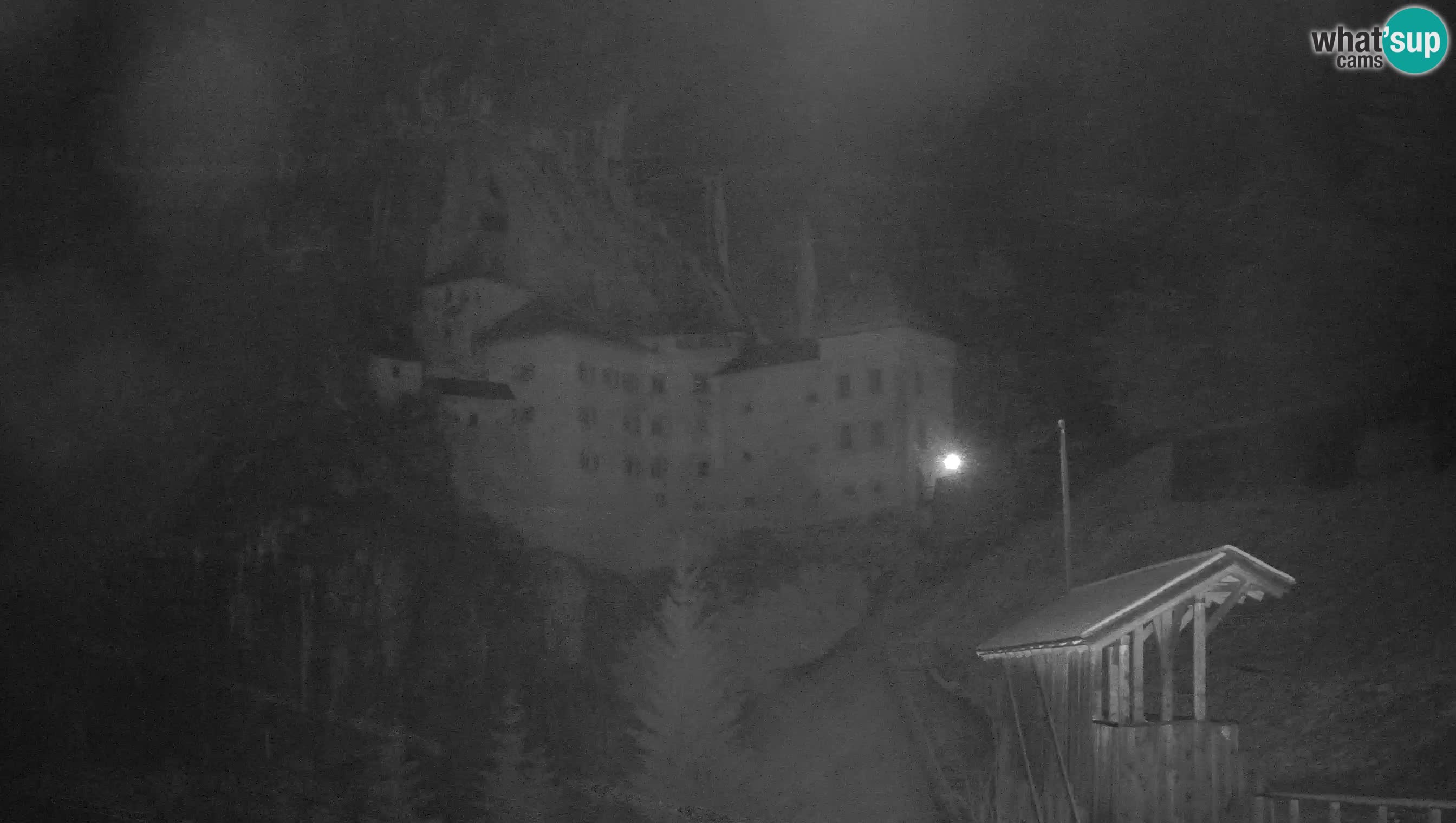 Live Webcam Grad Predjama – Château de Predjama – Postojna – Slovénie