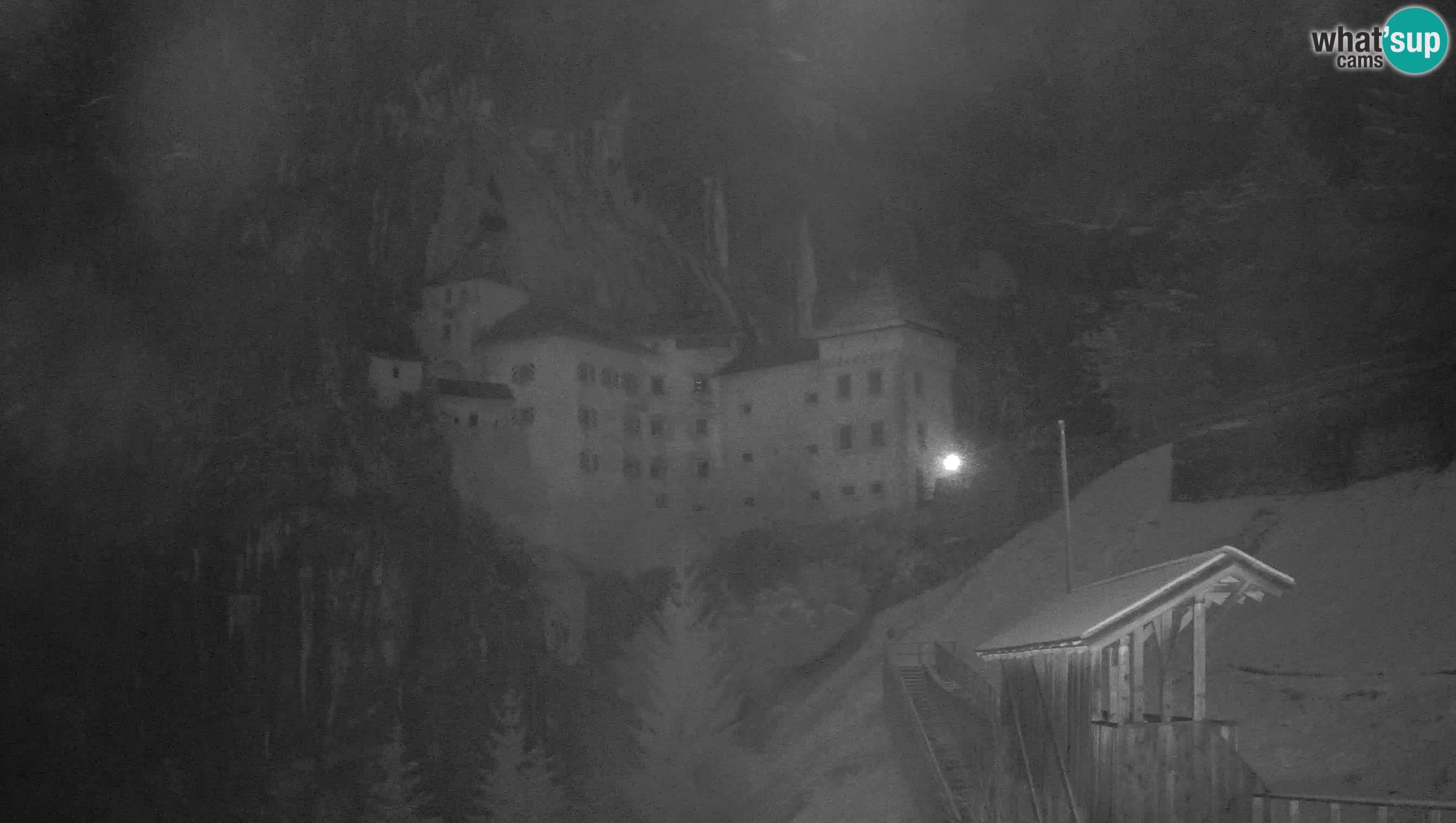 Live Webcam Höhlenburg Predjama – Postojna – Slowenien