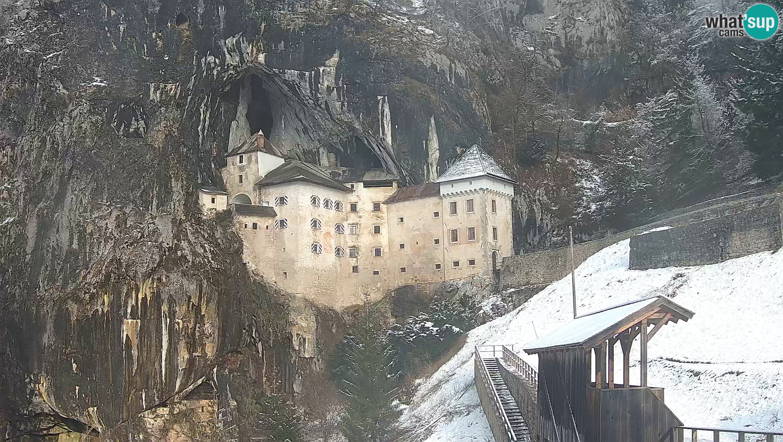 Live Webcam Predjamski grad – Predjama Castle – Postojna – Slovenia