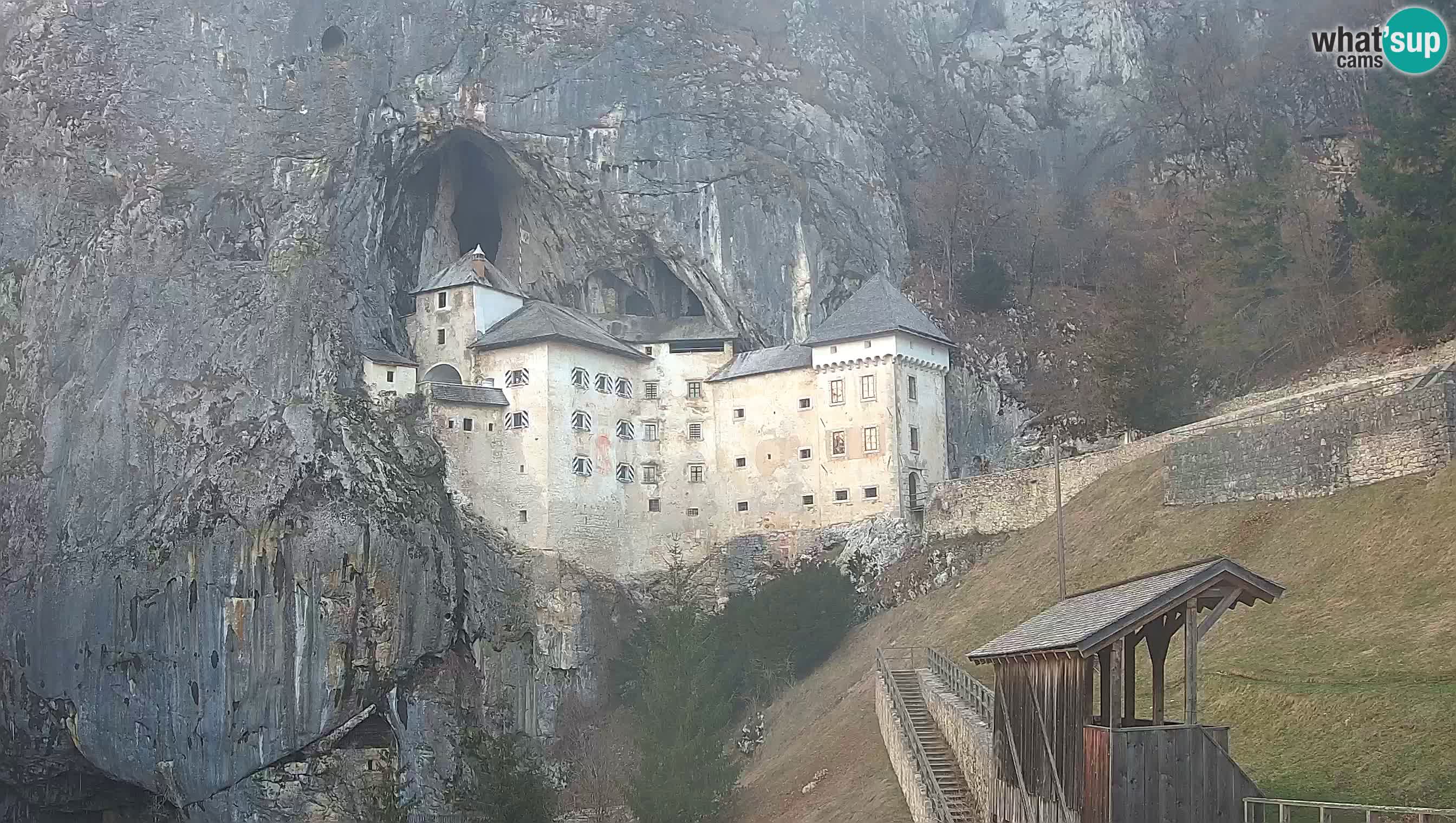 Live Webcam Castello di Predjama – Postumia – Slovenia