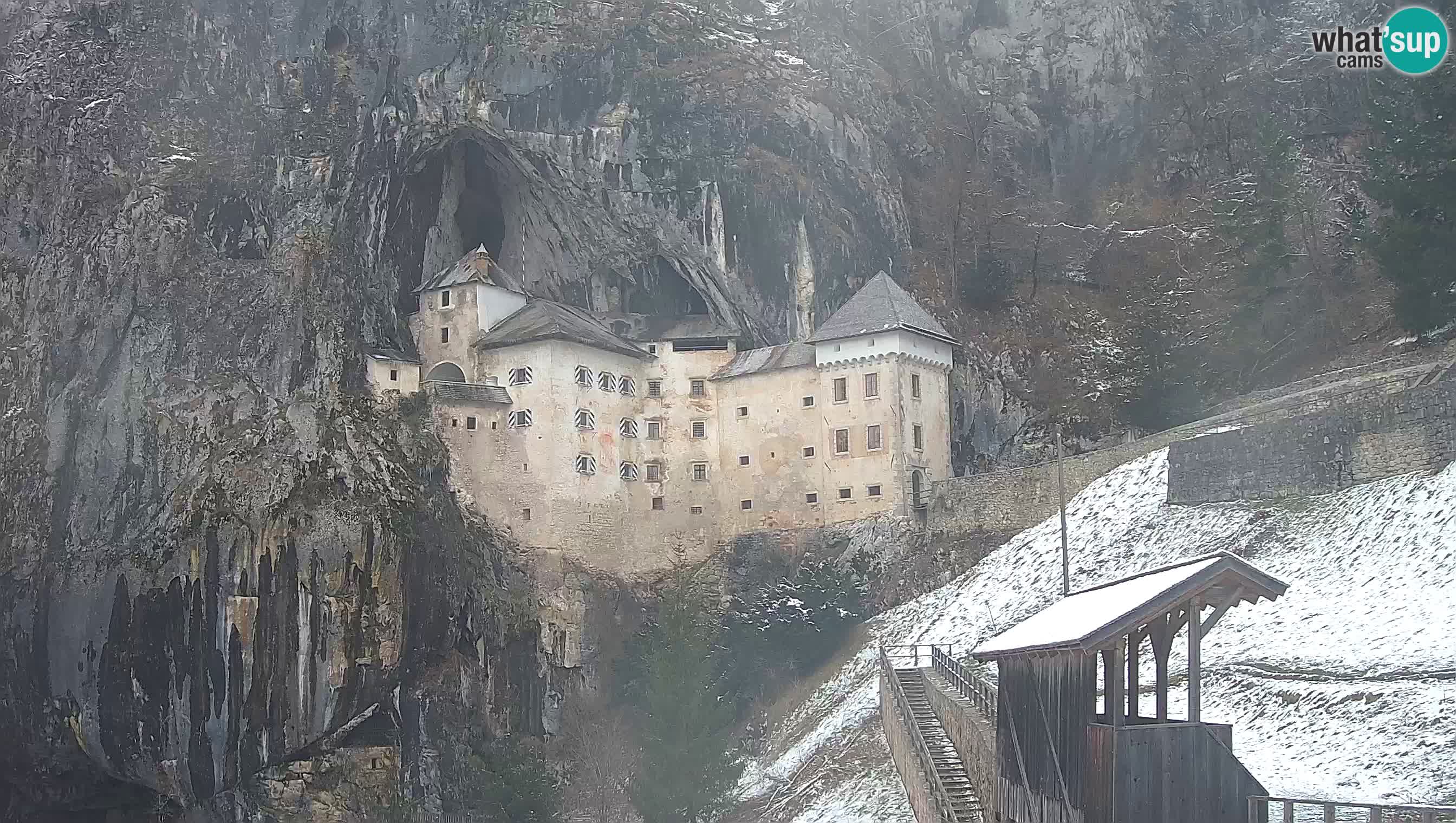 Live Webcam Castello di Predjama – Postumia – Slovenia