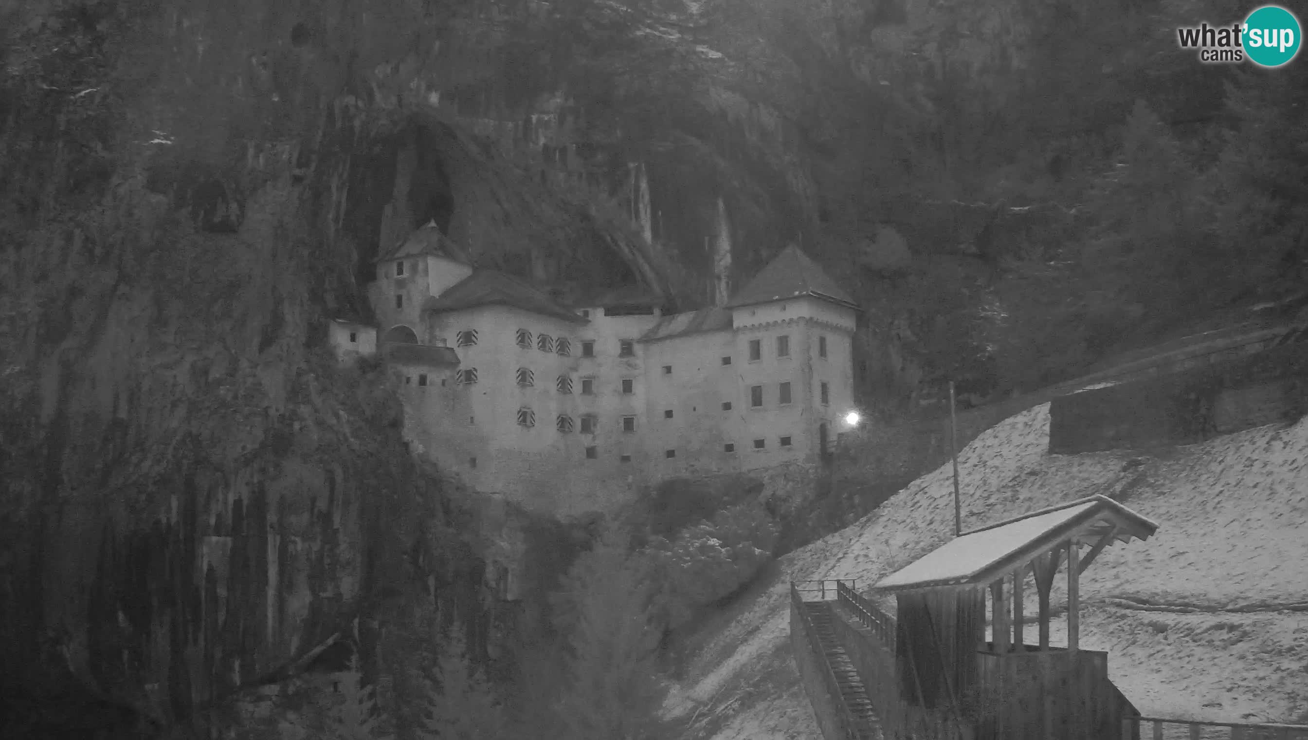 Live Webcam Predjamski grad – Predjama Castle – Postojna – Slovenia