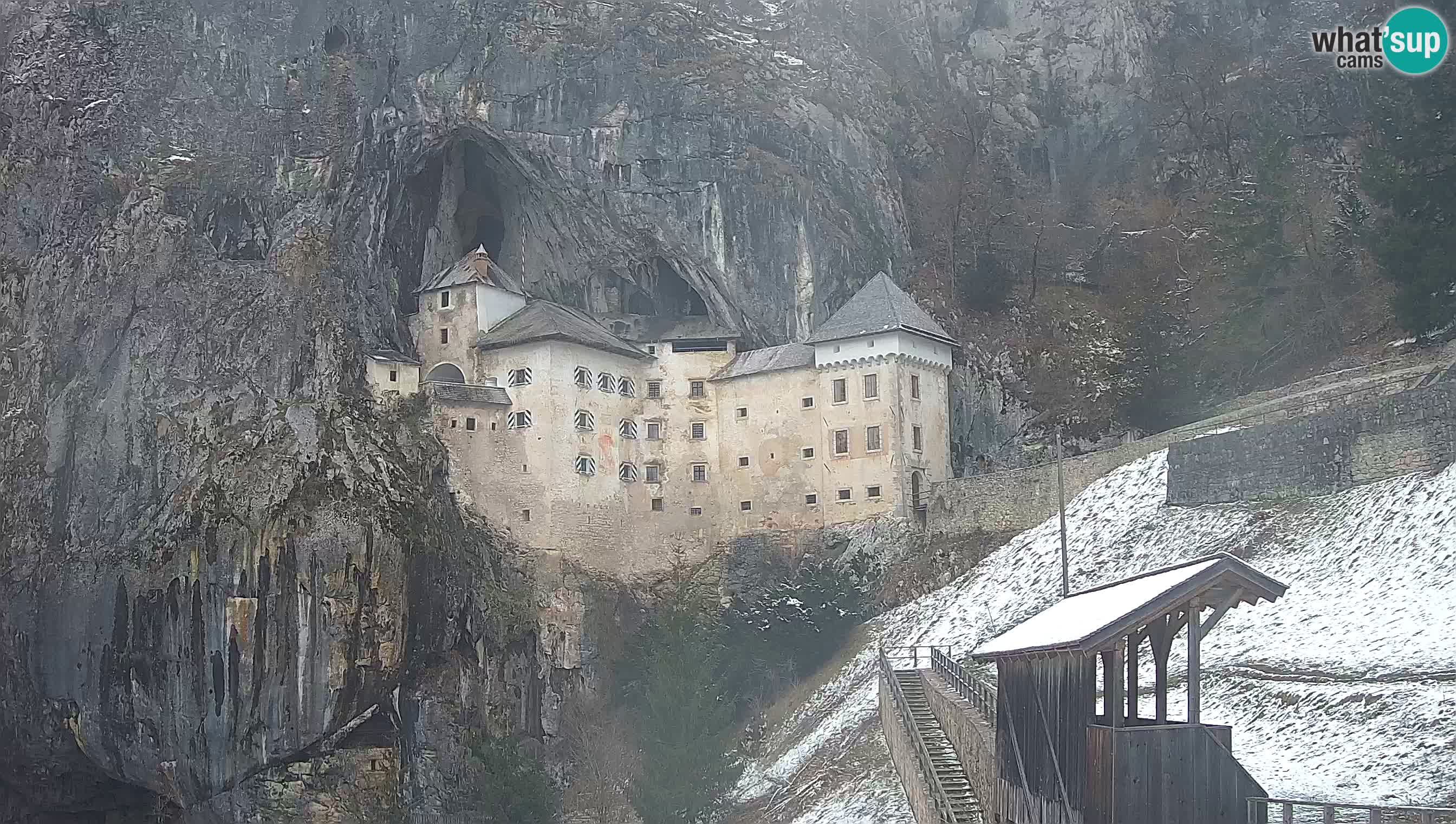 Live Webcam Castello di Predjama – Postumia – Slovenia