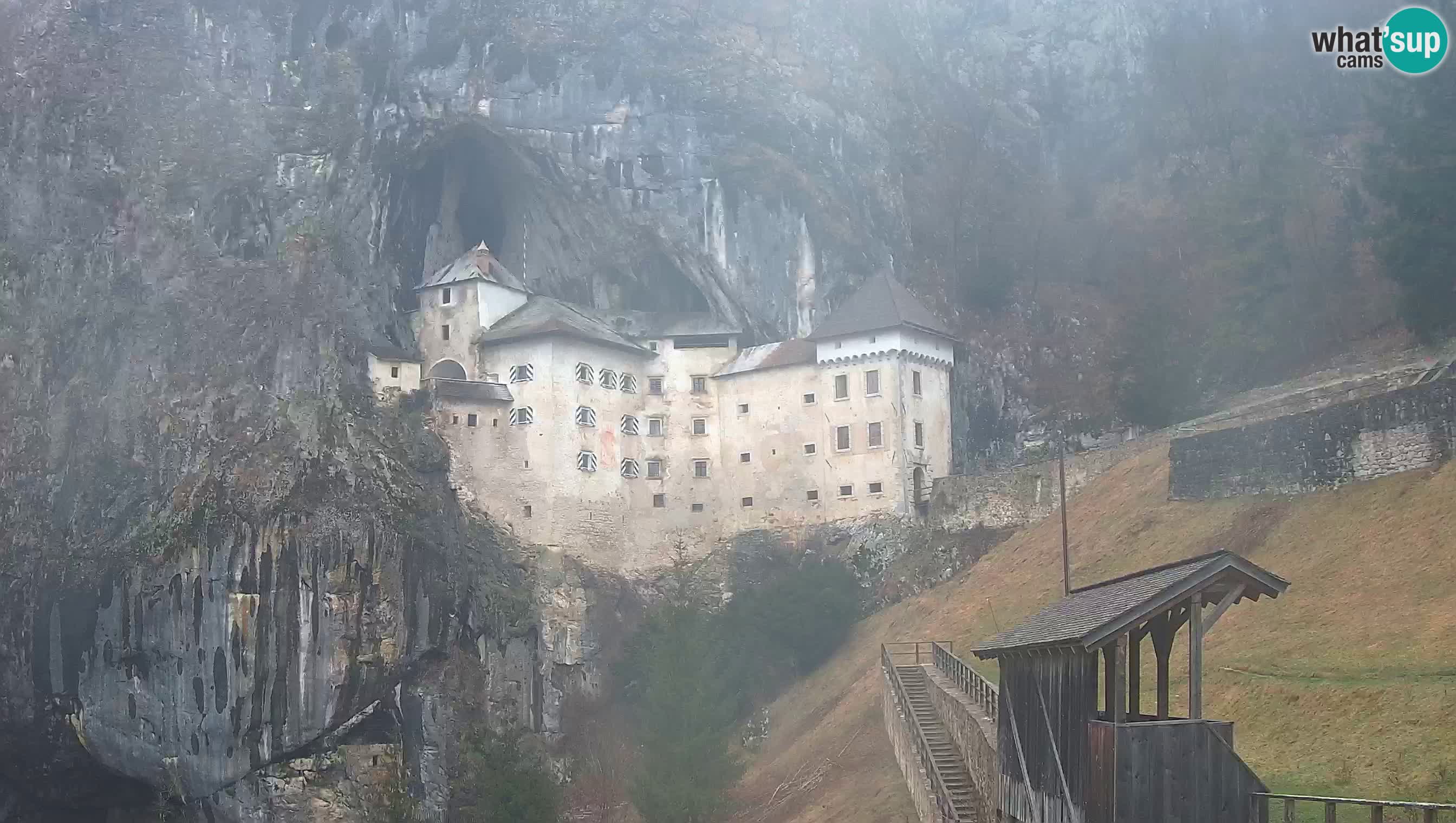 Live Webcam Predjamski grad – Predjama Castle – Postojna – Slovenia