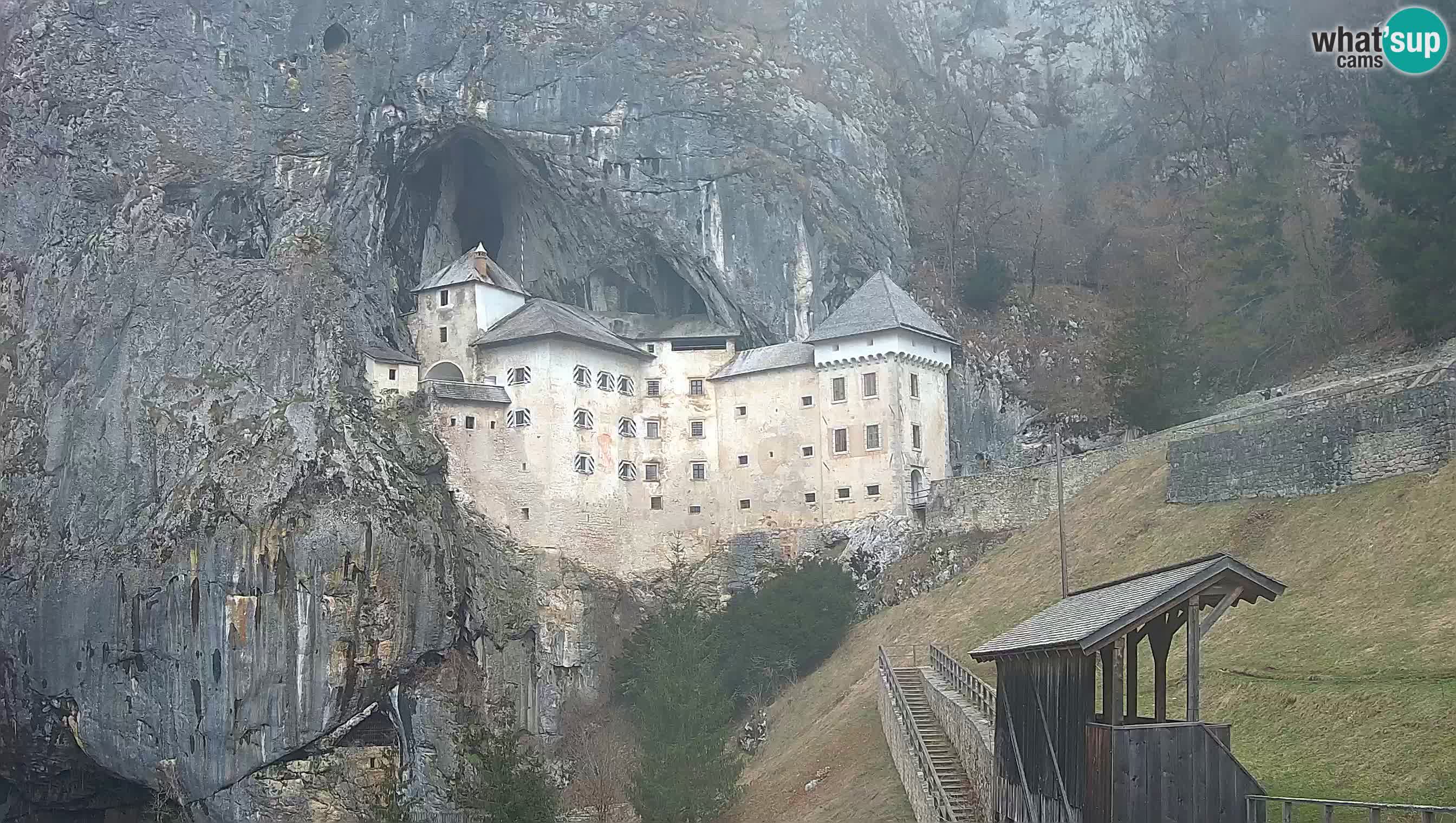 Live Webcam Predjamski grad – Predjama Castle – Postojna – Slovenia