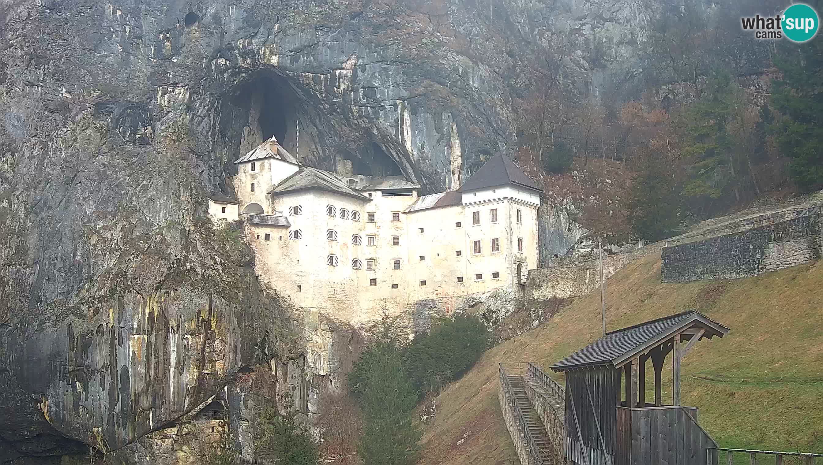 Live Webcam Castello di Predjama – Postumia – Slovenia