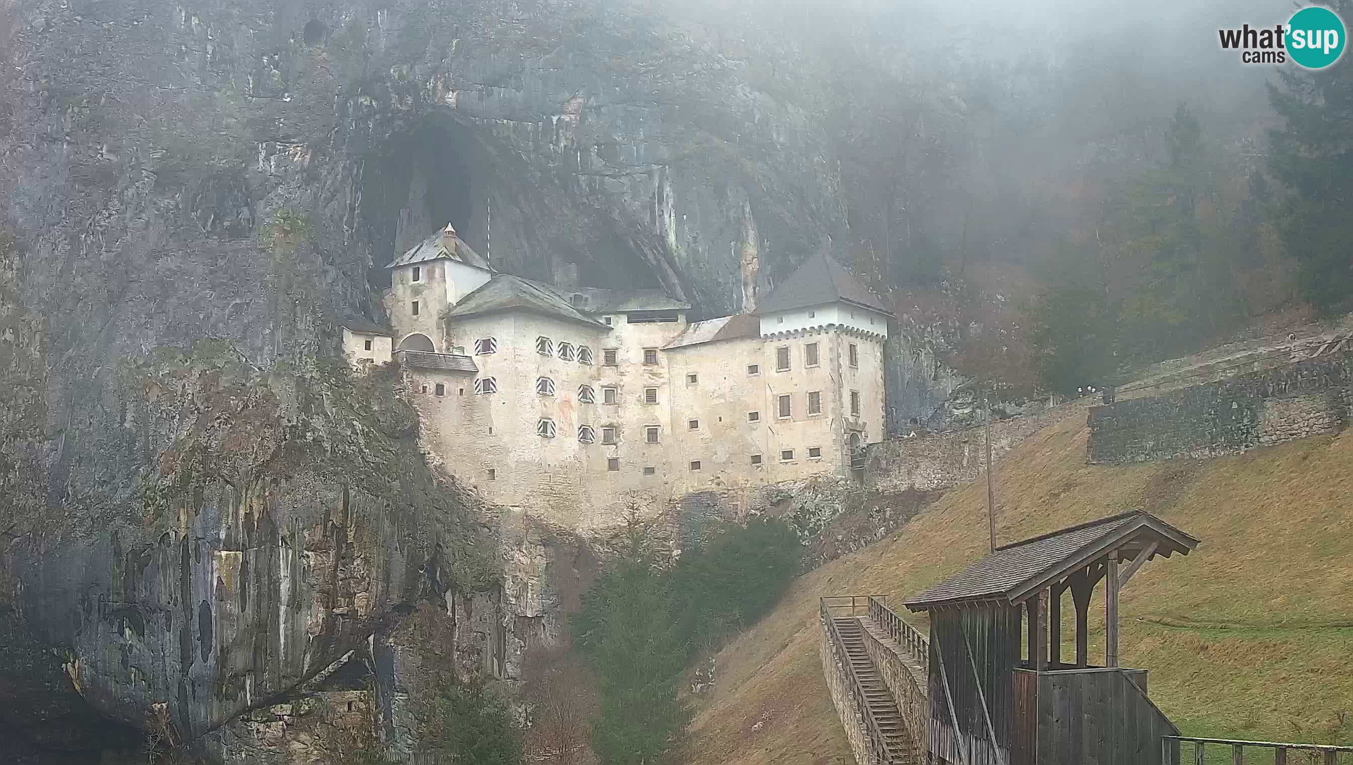 Live Webcam Grad Predjama – Château de Predjama – Postojna – Slovénie