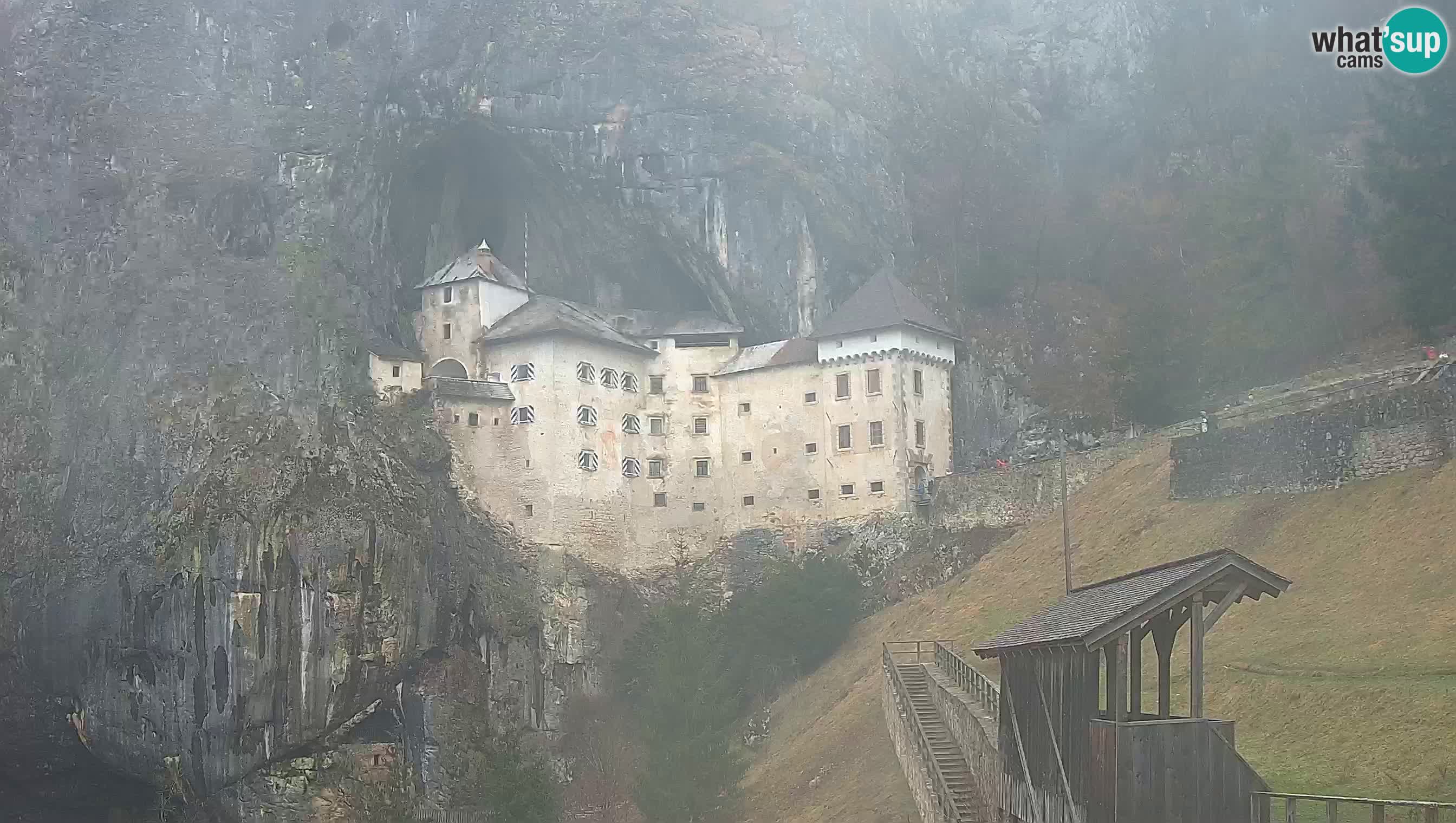 Live Webcam Grad Predjama – Château de Predjama – Postojna – Slovénie