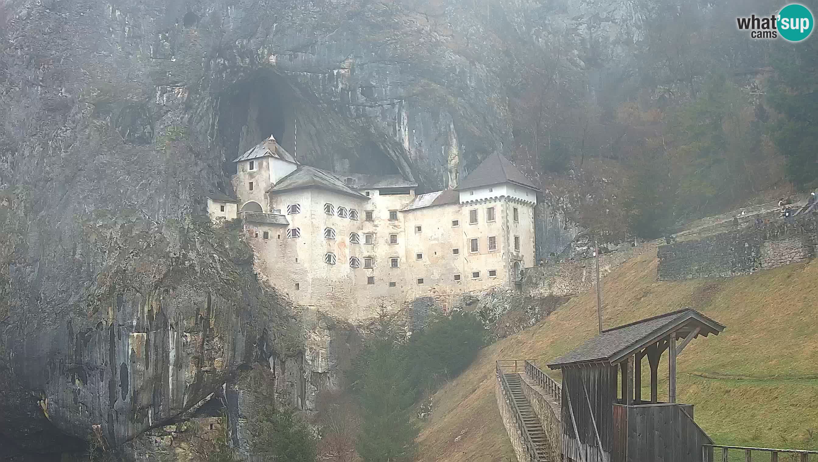 Live Webcam Castello di Predjama – Postumia – Slovenia