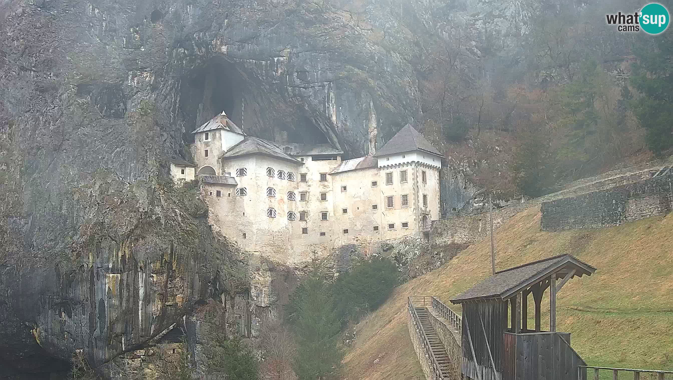 Live Webcam Castello di Predjama – Postumia – Slovenia