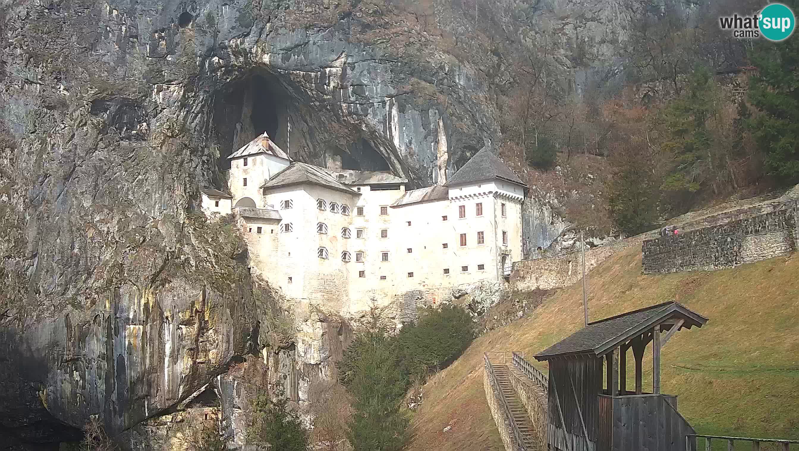 Live Webcam Castello di Predjama – Postumia – Slovenia