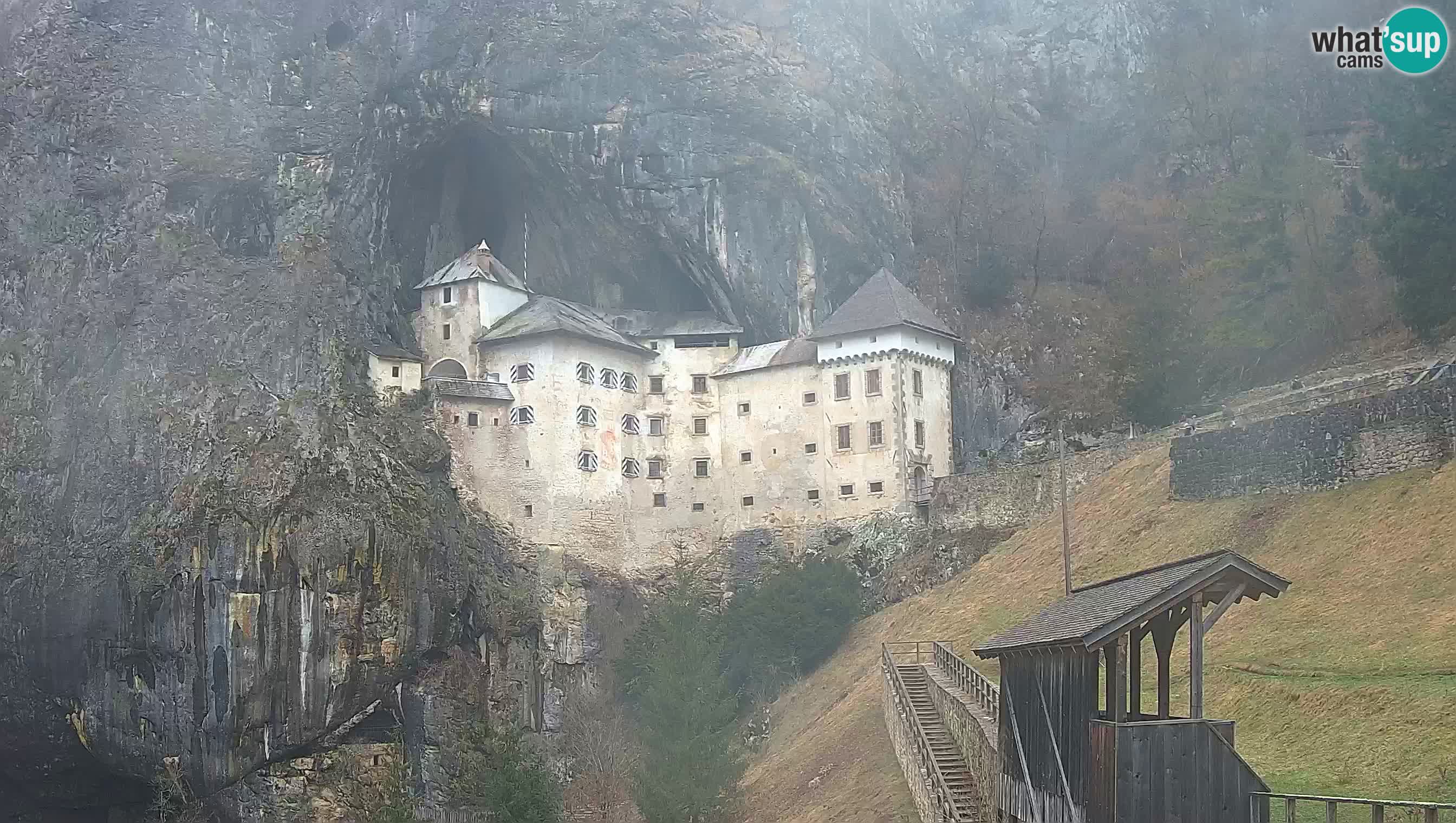 Live Webcam Castello di Predjama – Postumia – Slovenia