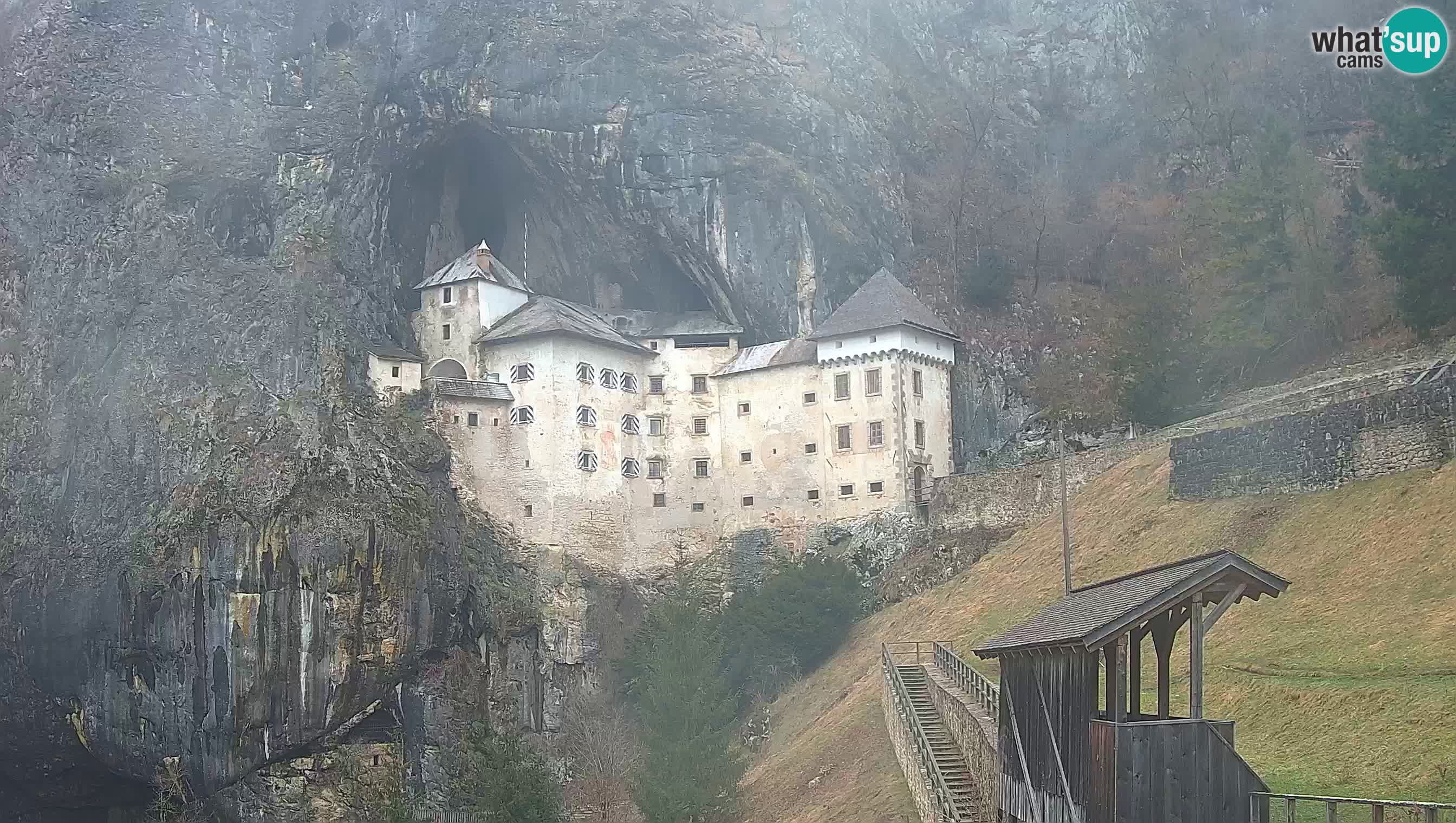 Live Webcam Castello di Predjama – Postumia – Slovenia