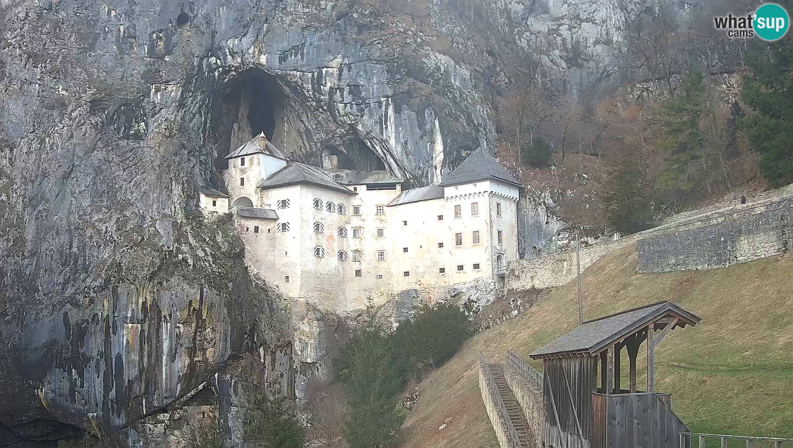 Live Webcam Predjamski grad – Predjama Castle – Postojna – Slovenia