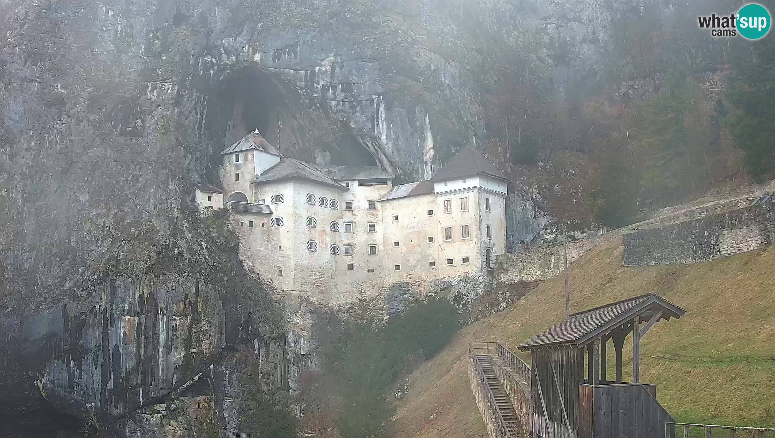 Live Webcam Predjamski grad – Predjama Castle – Postojna – Slovenia