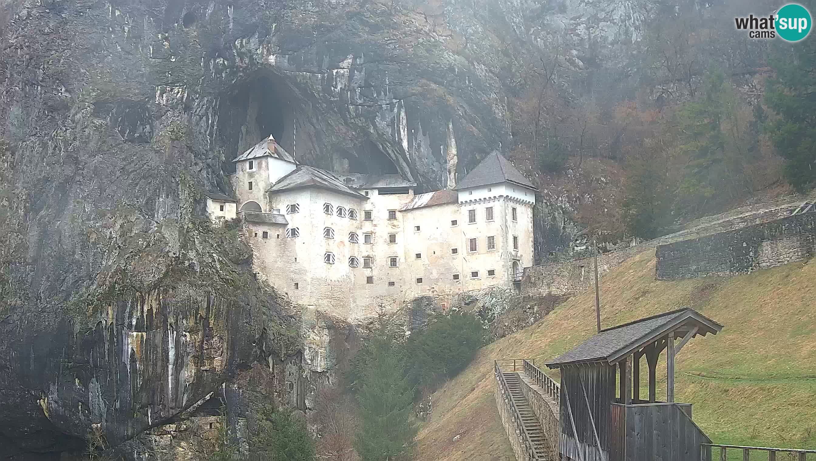 Camera en vivo Castillo de Predjama – Postojna – Eslovenia